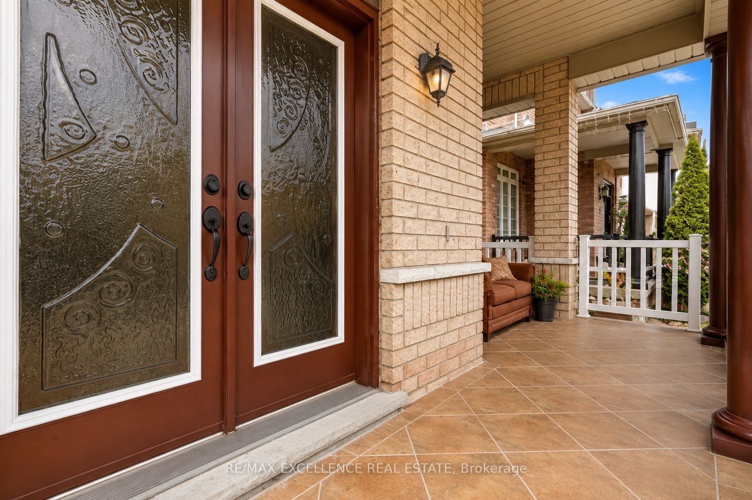 21 Castle Mountain Drive, Brampton, ON L6R 2W9 photo 5