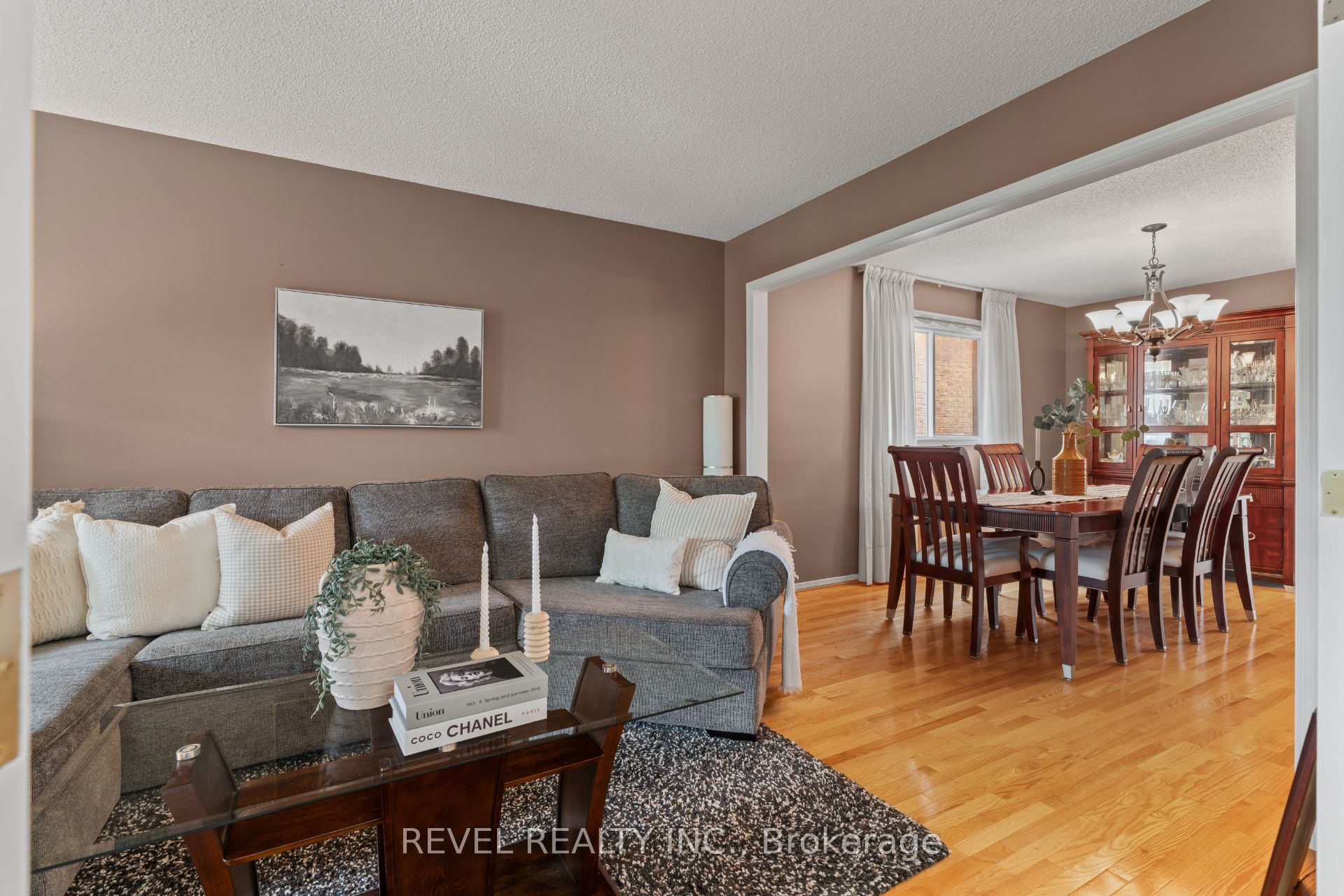 8 Cochrane Avenue, Brampton, ON L6Z 4J4 photo 5