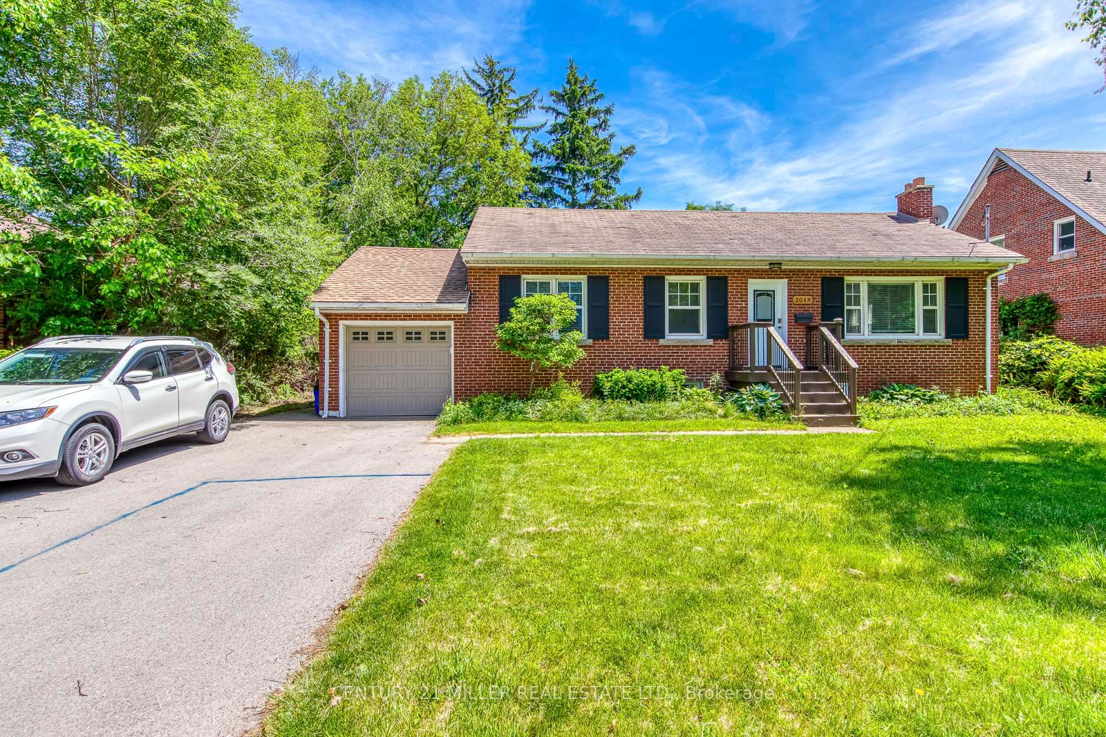 2048 Edinburgh (Main Level) Drive, Burlington, ON L7R 2C9 photo 4