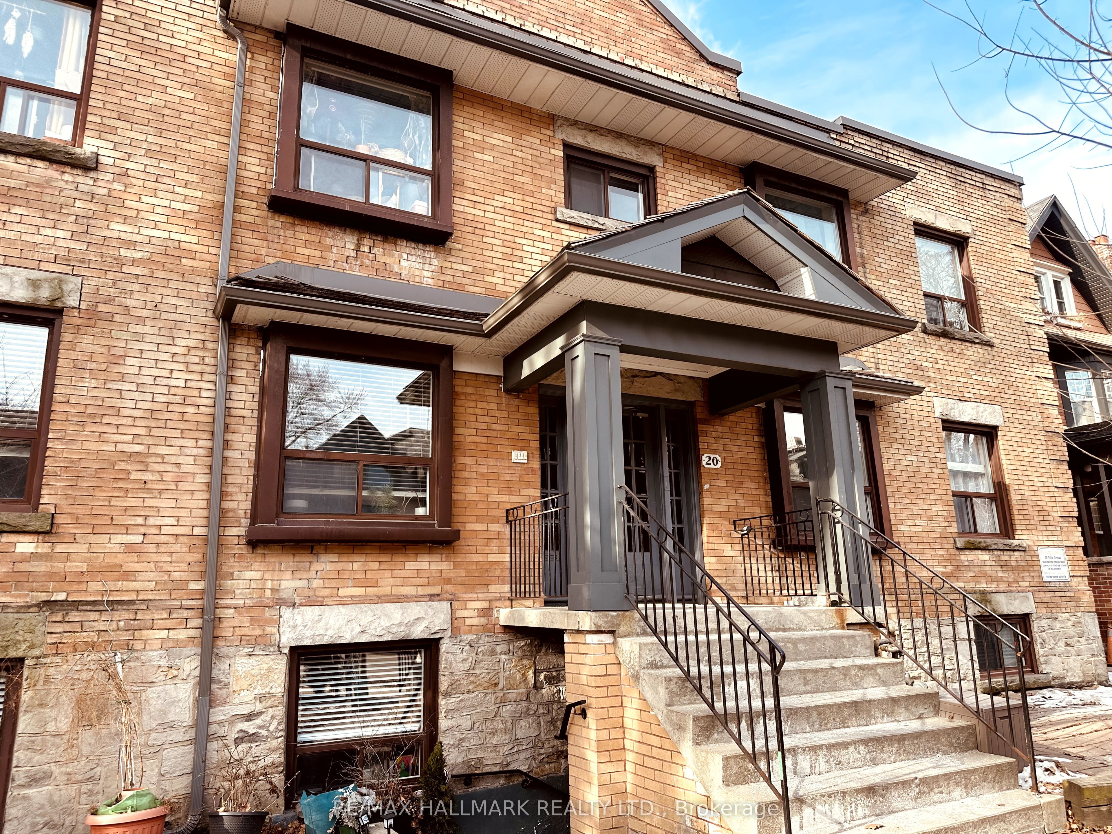 20 Triller Avenue 2, Toronto, ON M6K 3B8 photo 3