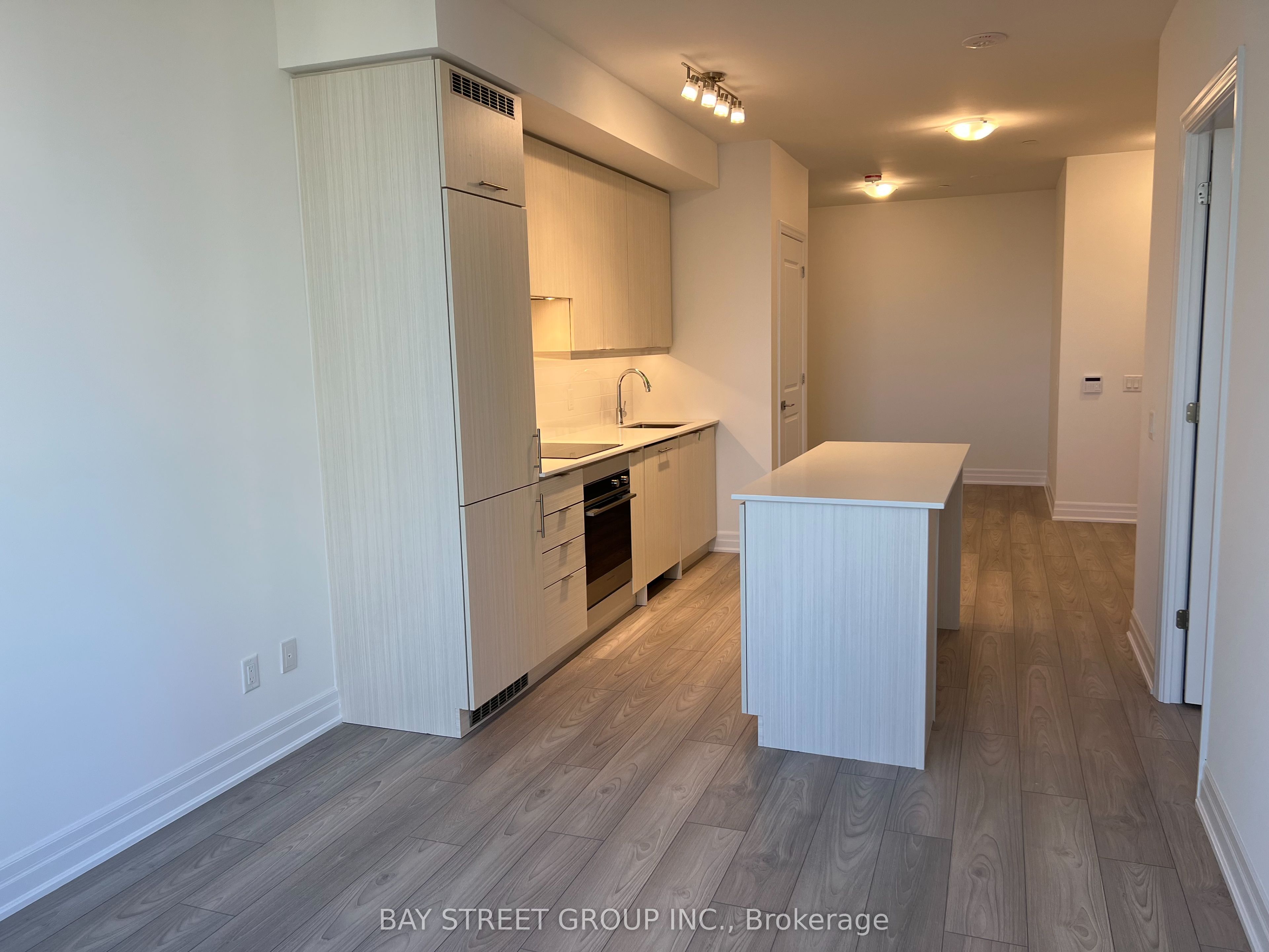 36 Elm Drive W 2205, Mississauga, ON L5B 1L9 photo 4
