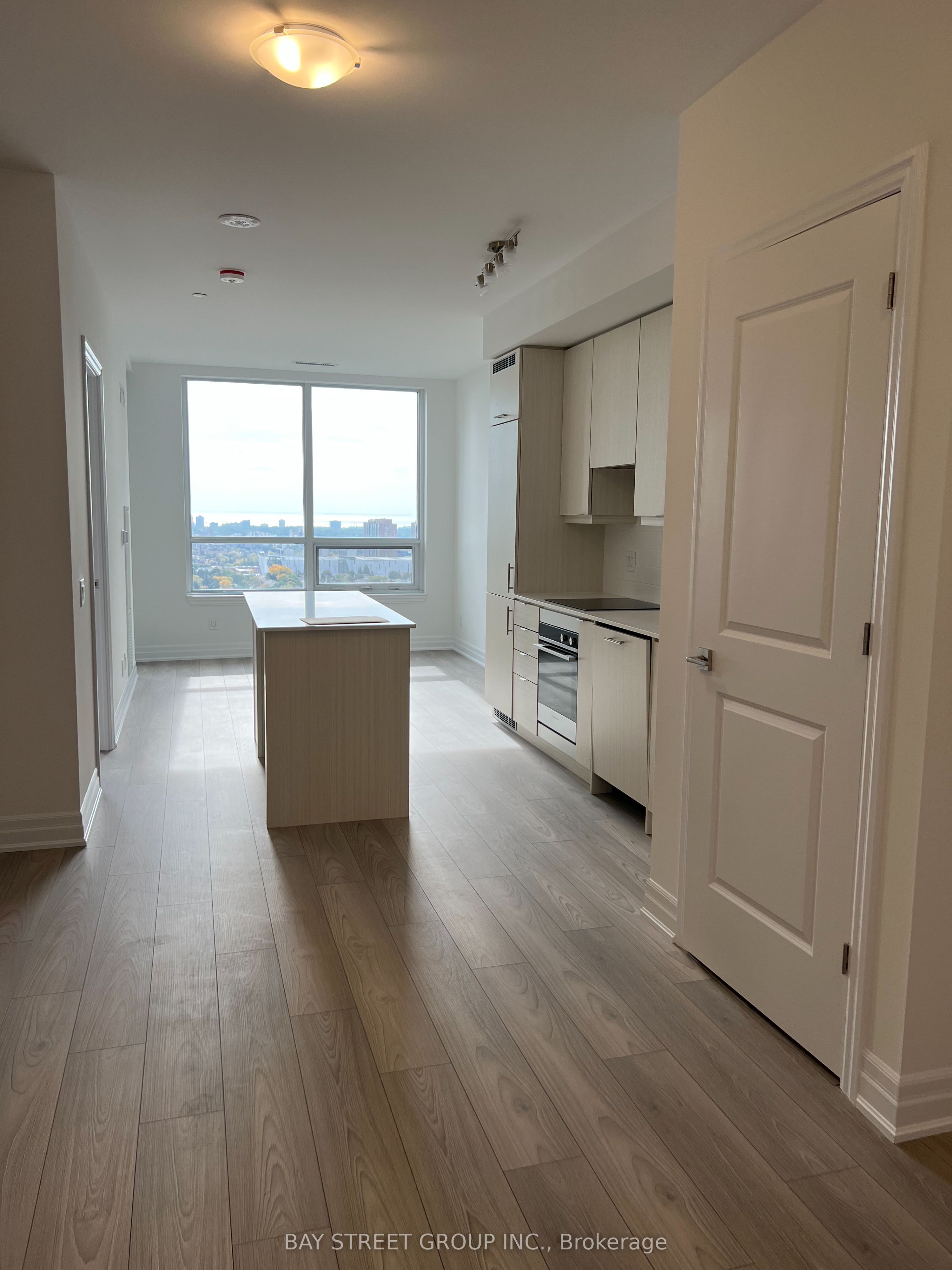 36 Elm Drive W 2205, Mississauga, ON L5B 1L9 photo 5