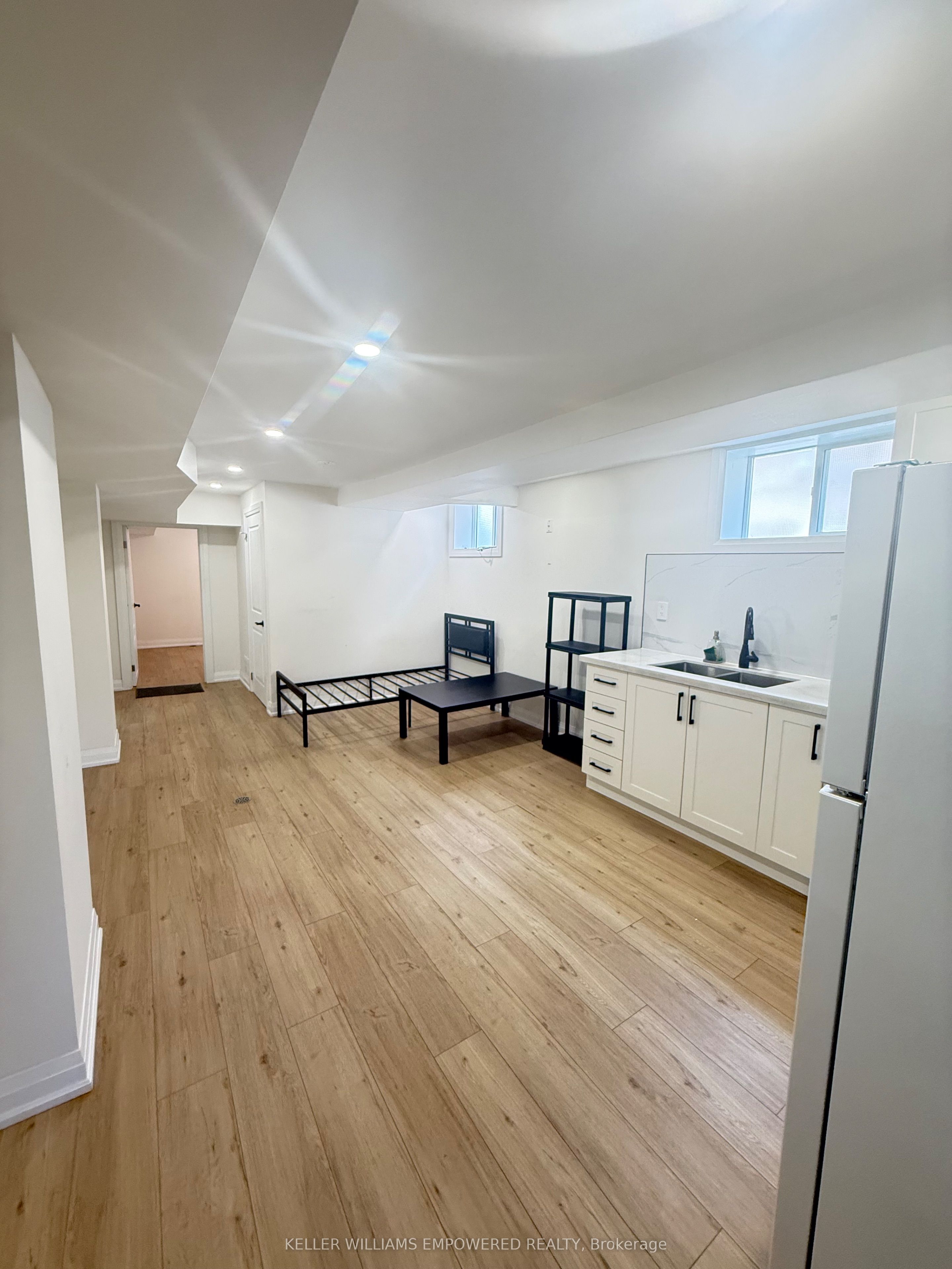 61 Jeffcoat Drive, Toronto, ON M9W 3B8 photo 2