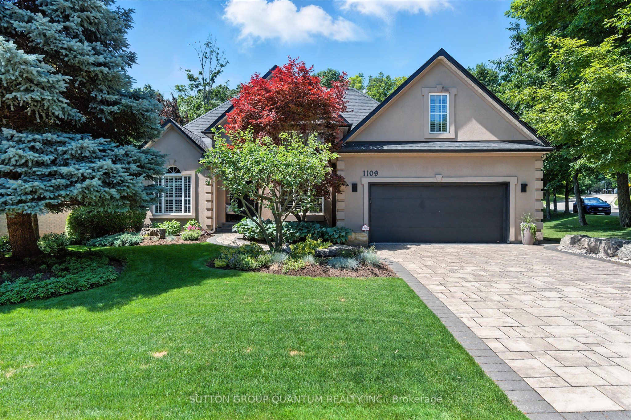 1109 Forestvale Drive, Burlington, ON L7P 4W3 photo 2