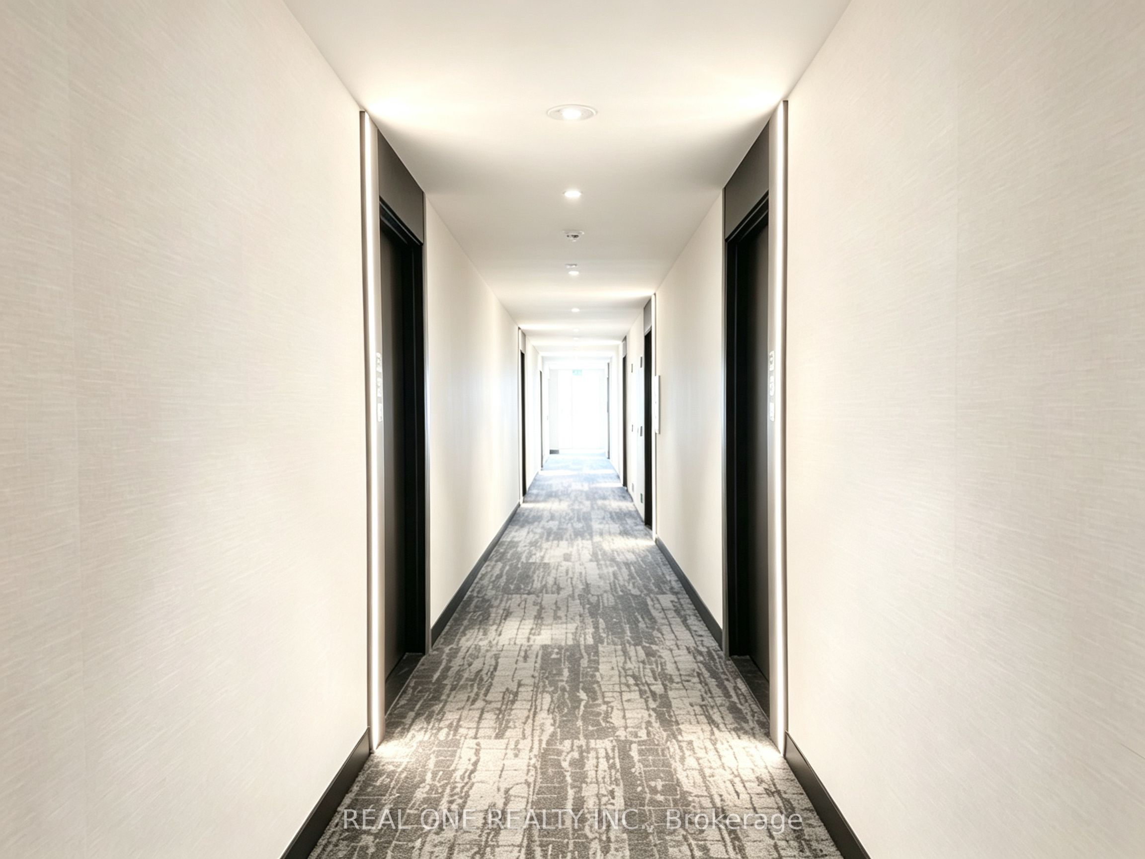 215 Lakeshore Road W 333, Mississauga, ON L5H 0A7 photo 3