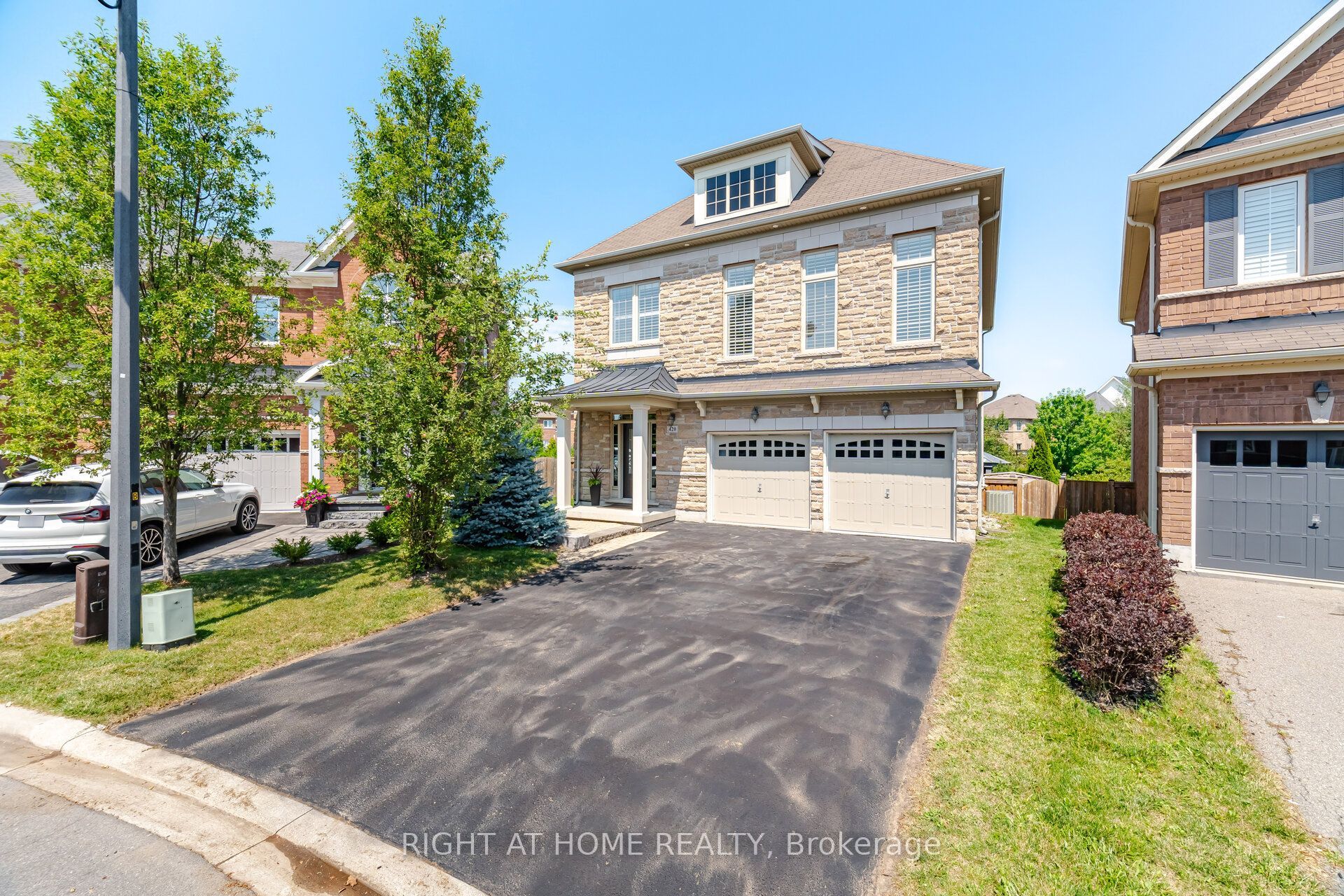 420 Nairn Circle, Milton, ON L9T 8A6