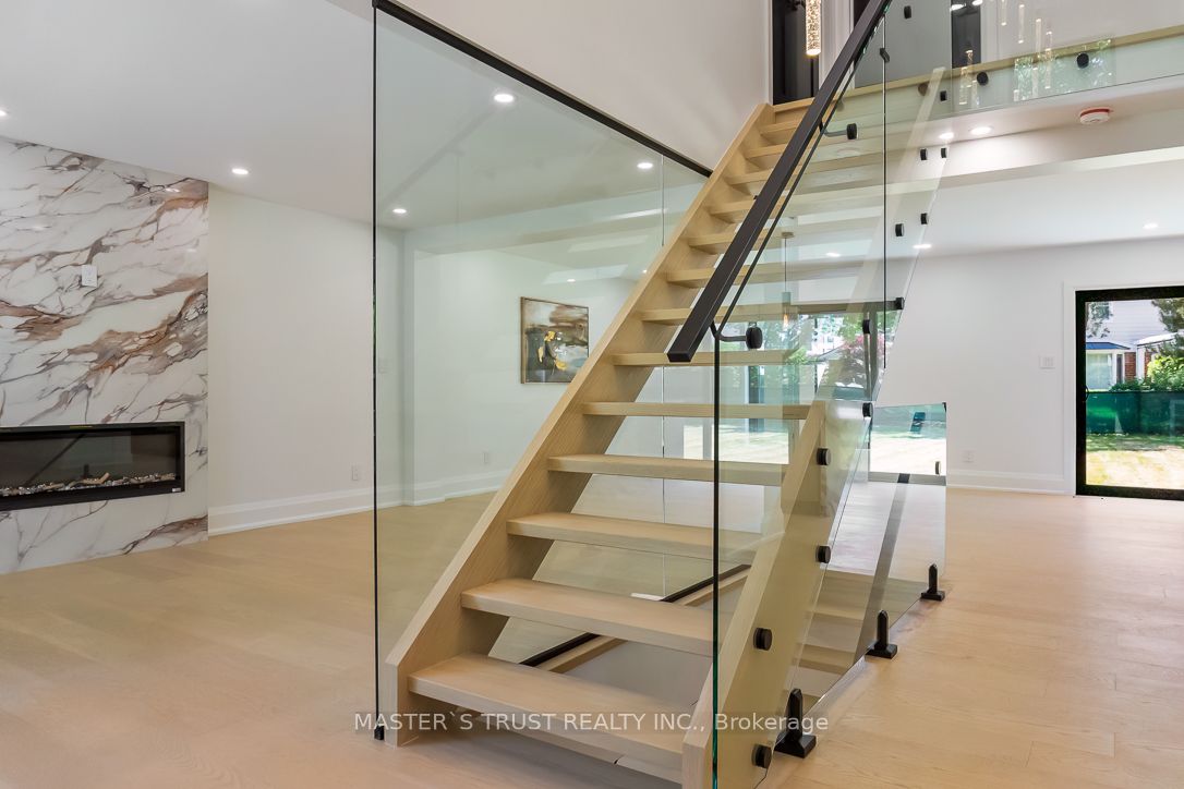 319 Beechfield Road Unit 1, Oakville, ON L6J 5H9 photo 5