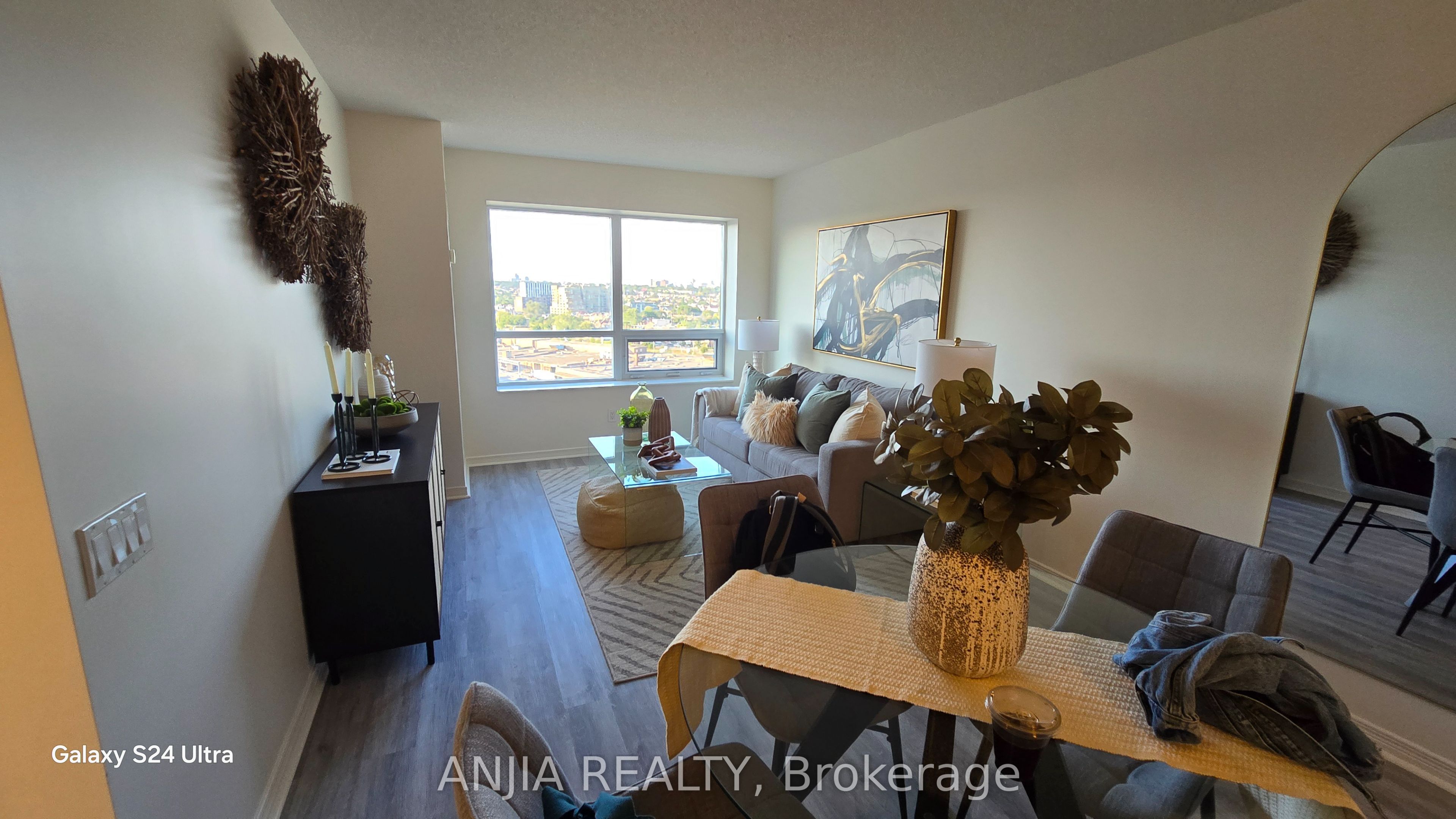 61 Heintzman Street 1510, Toronto, ON M6P 5A2 photo 5