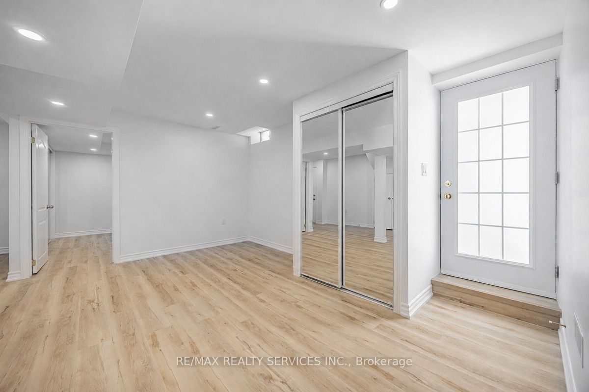 42 Northampton Street Bsmt, Brampton, ON L6S 3Y7 photo 2
