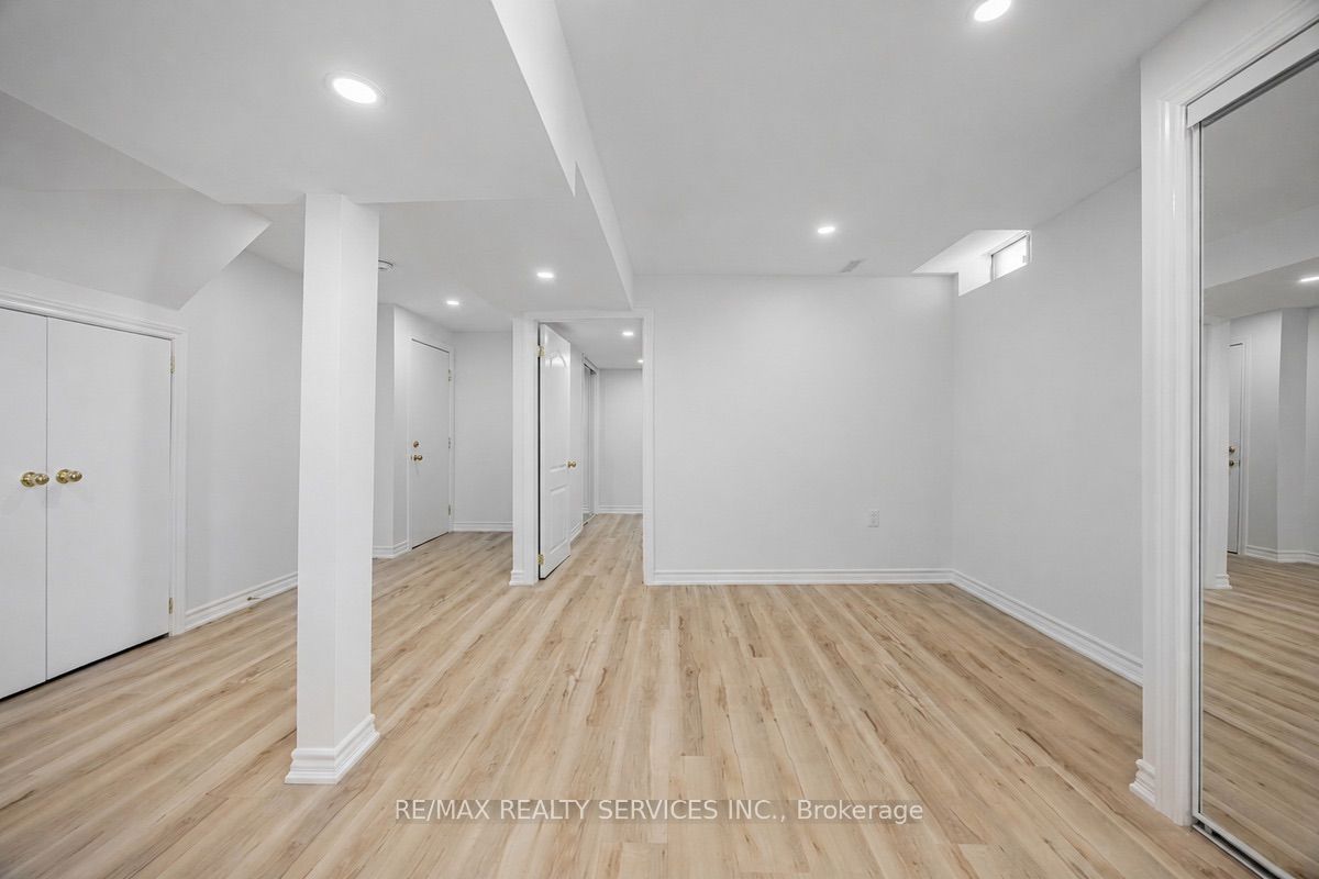 42 Northampton Street Bsmt, Brampton, ON L6S 3Y7 photo 3