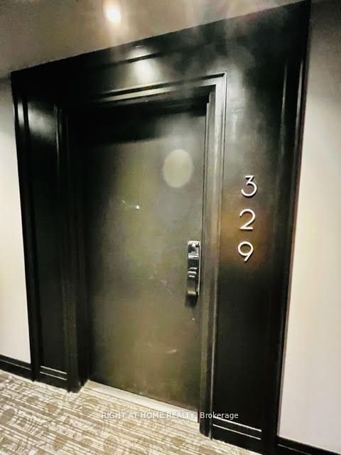95 Dundas Street W 29, Oakville, ON L6M 5N4 photo 4