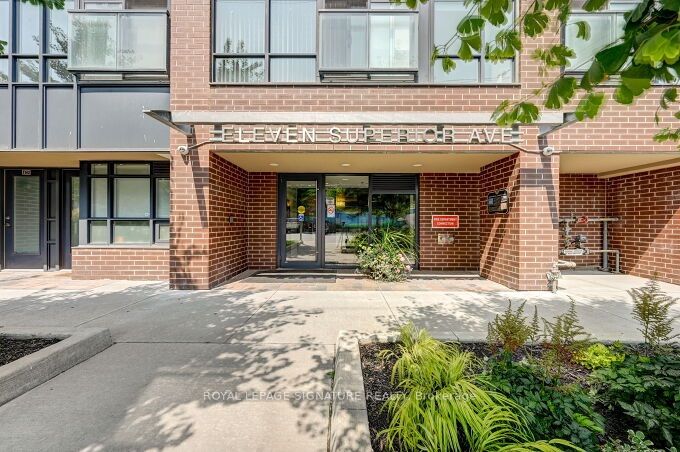 11 Superior Avenue 201, Toronto, ON M8V 0A7 photo 5