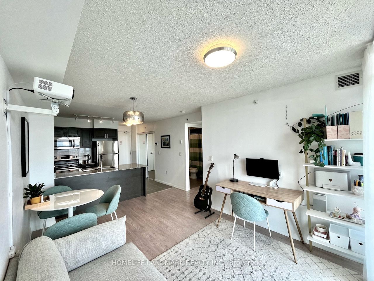 800 Lawrence Avenue W 915, Toronto, ON M6A 0B1 photo 5