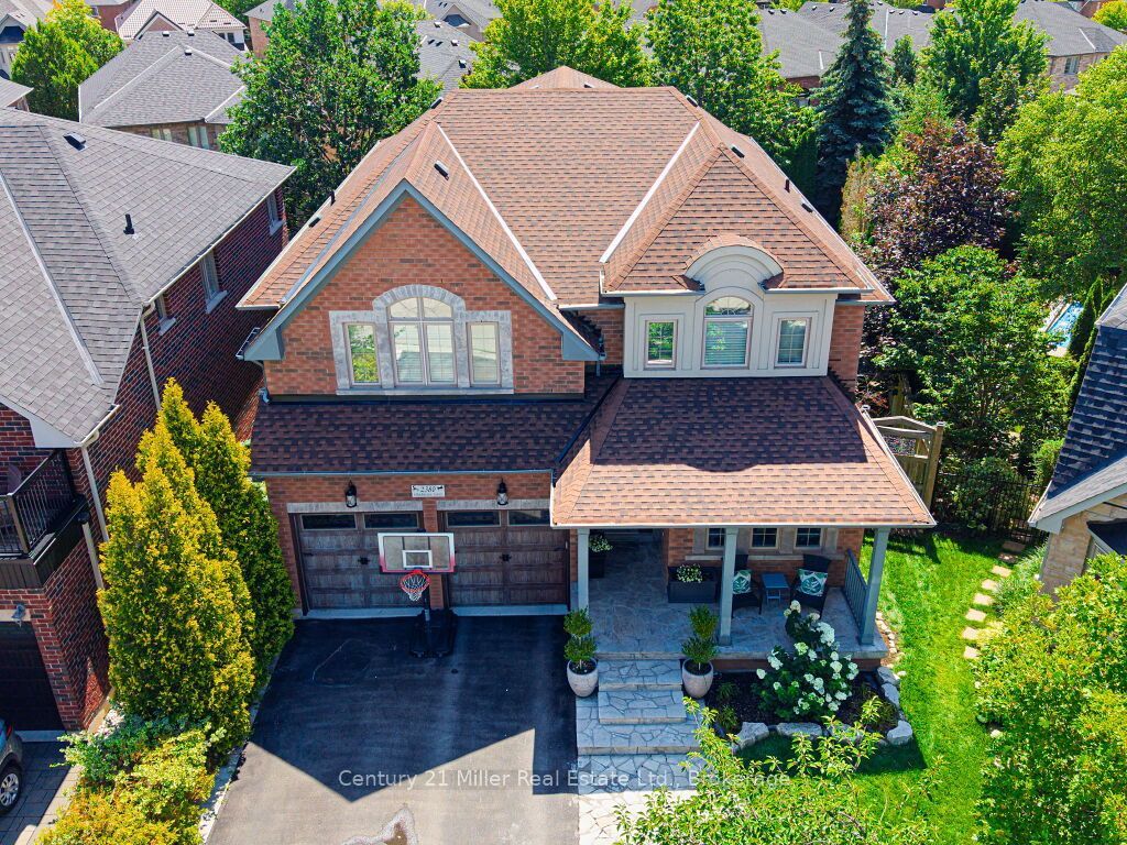 2380 Gladacres Lane, Oakville, ON L6M 0G4 photo 2