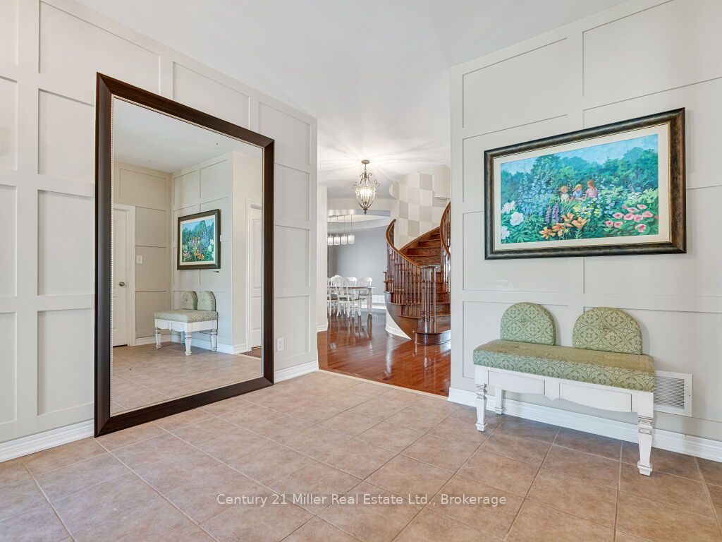2380 Gladacres Lane, Oakville, ON L6M 0G4 photo 5