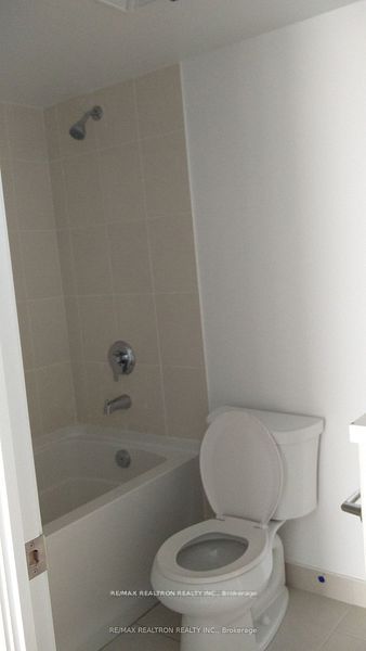 830 Lawrence Avenue W 917, Toronto, ON M6A 0A2 photo 5