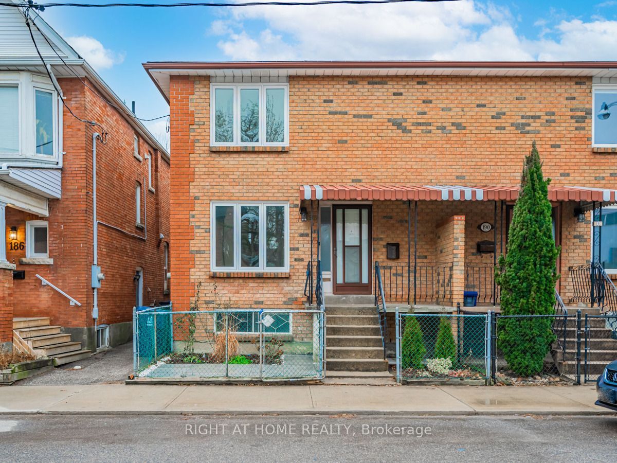 188 Mavety Street Bsmt, Toronto, ON M6P 2M2