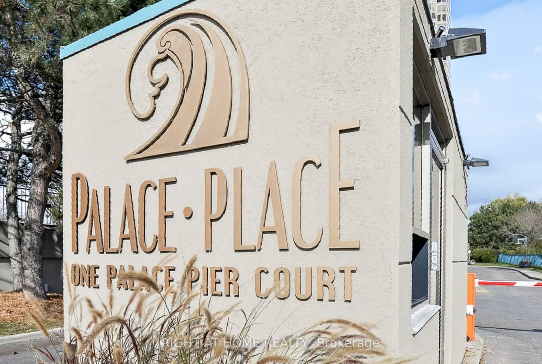 1 Palace Pier Court 607, Toronto, ON M8V 3W9 photo 2