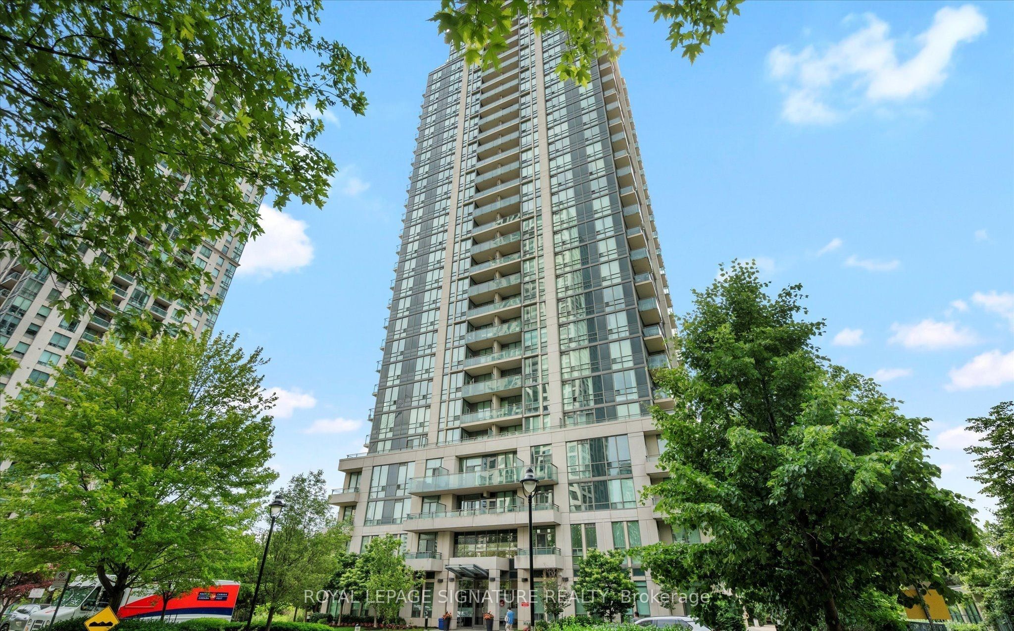 3515 Kariya Drive 3303, Mississauga, ON L5B 0C1