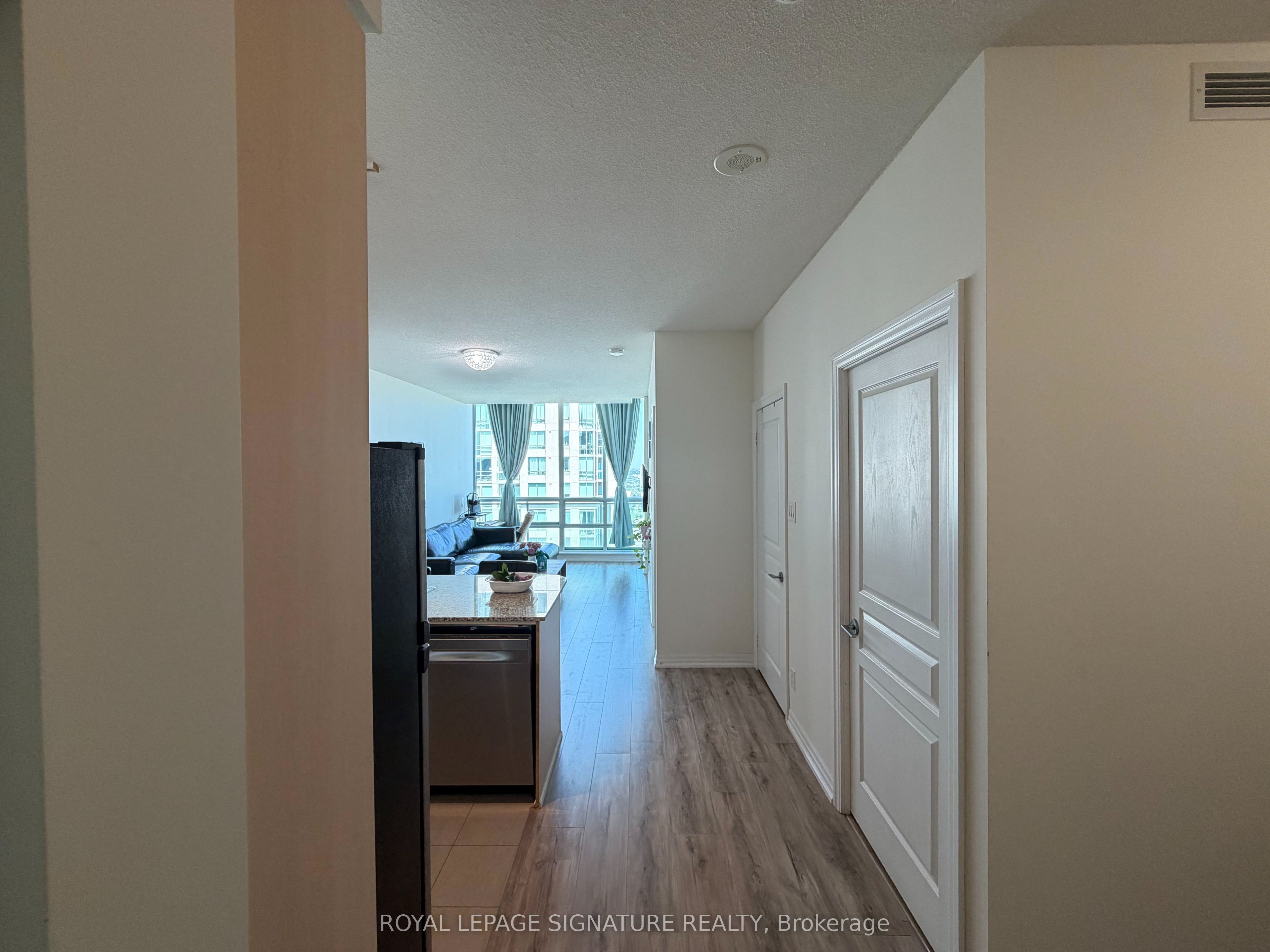3515 Kariya Drive 3303, Mississauga, ON L5B 0C1 photo 5