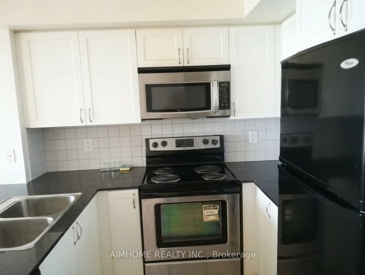 1070 Sheppard Ave W Avenue 1207, Toronto, ON M3J 0G8 photo 3