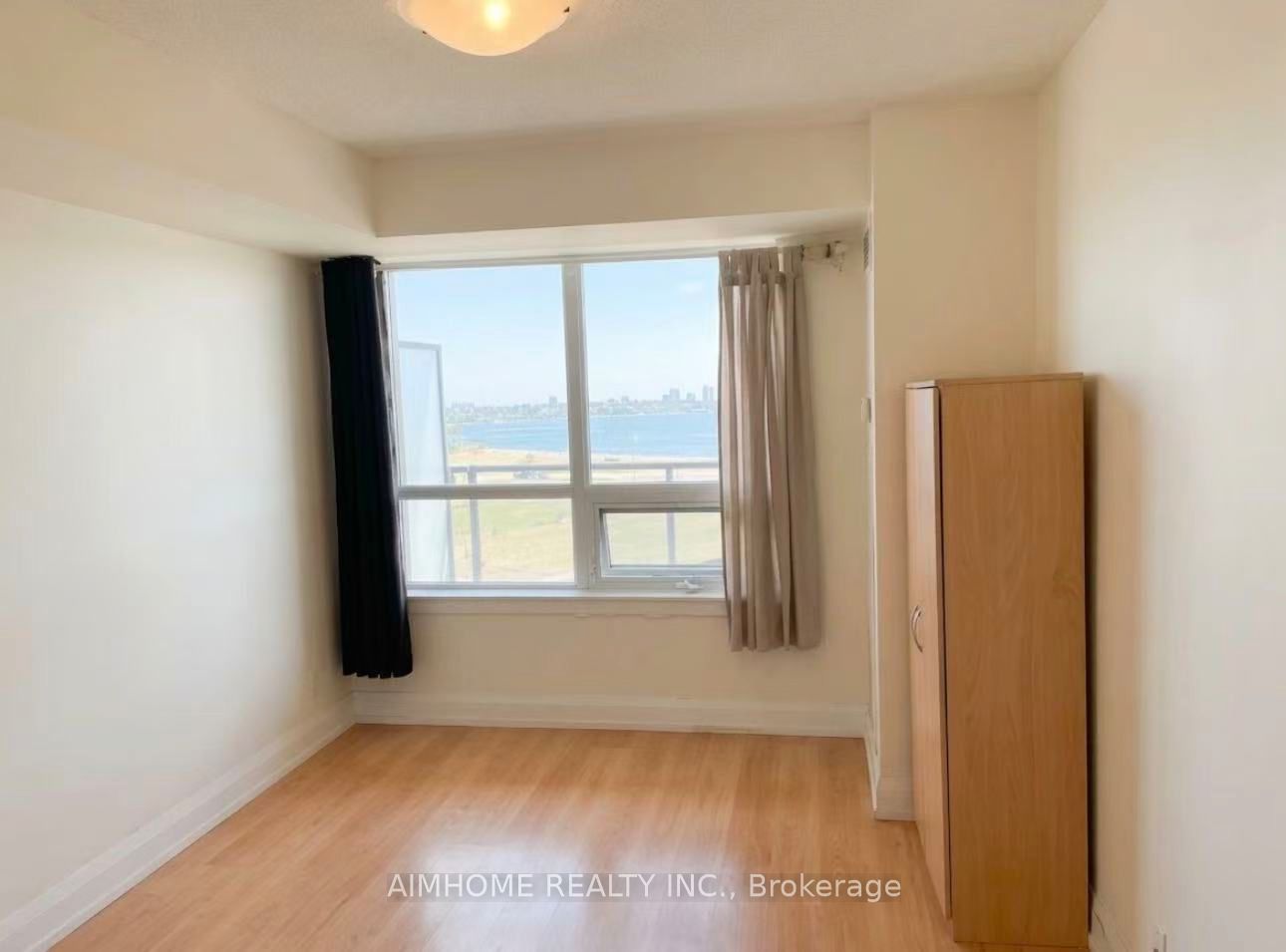 1070 Sheppard Ave W Avenue 1207, Toronto, ON M3J 0G8 photo 5