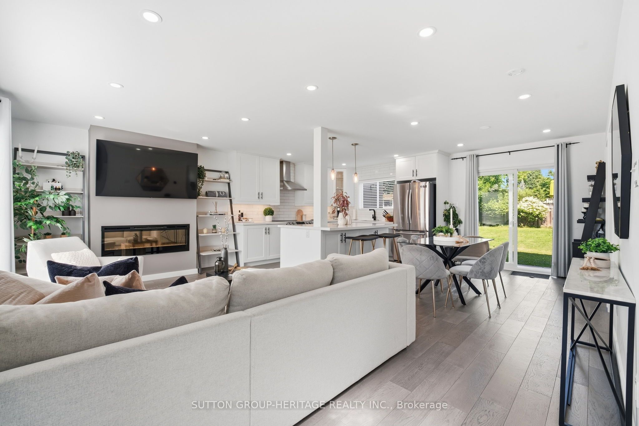 67 Madoc Drive, Brampton, ON L6V 2A2 photo 3