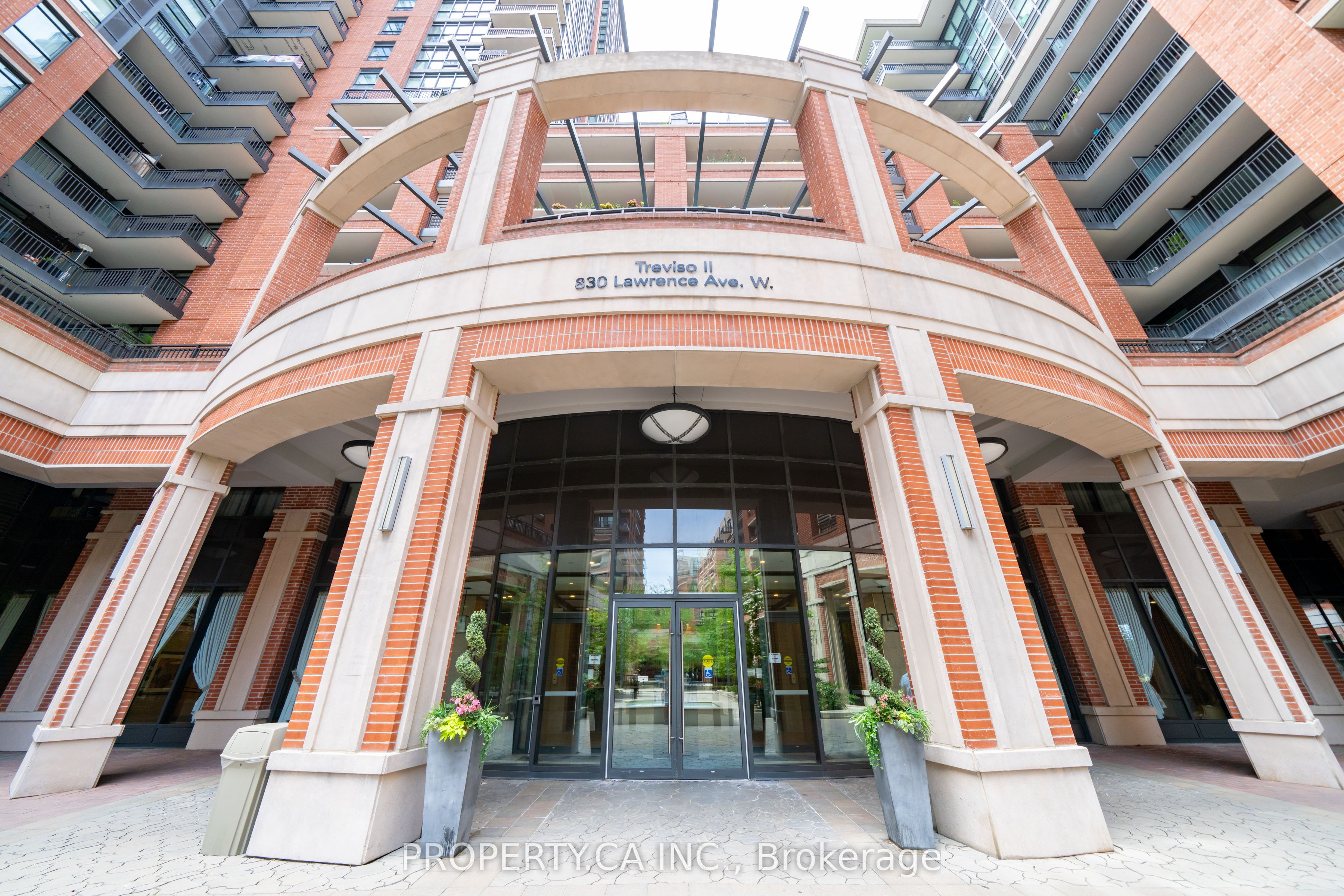 830 Lawrence Avenue 1201, Toronto, ON M6A 0A2 photo 2