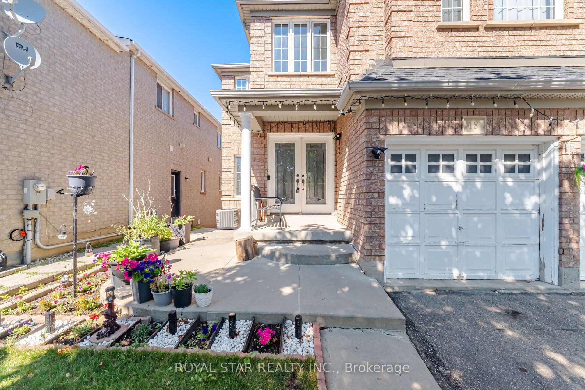 18 Summer Mist Court, Brampton, ON L6R 2Z1 photo 4
