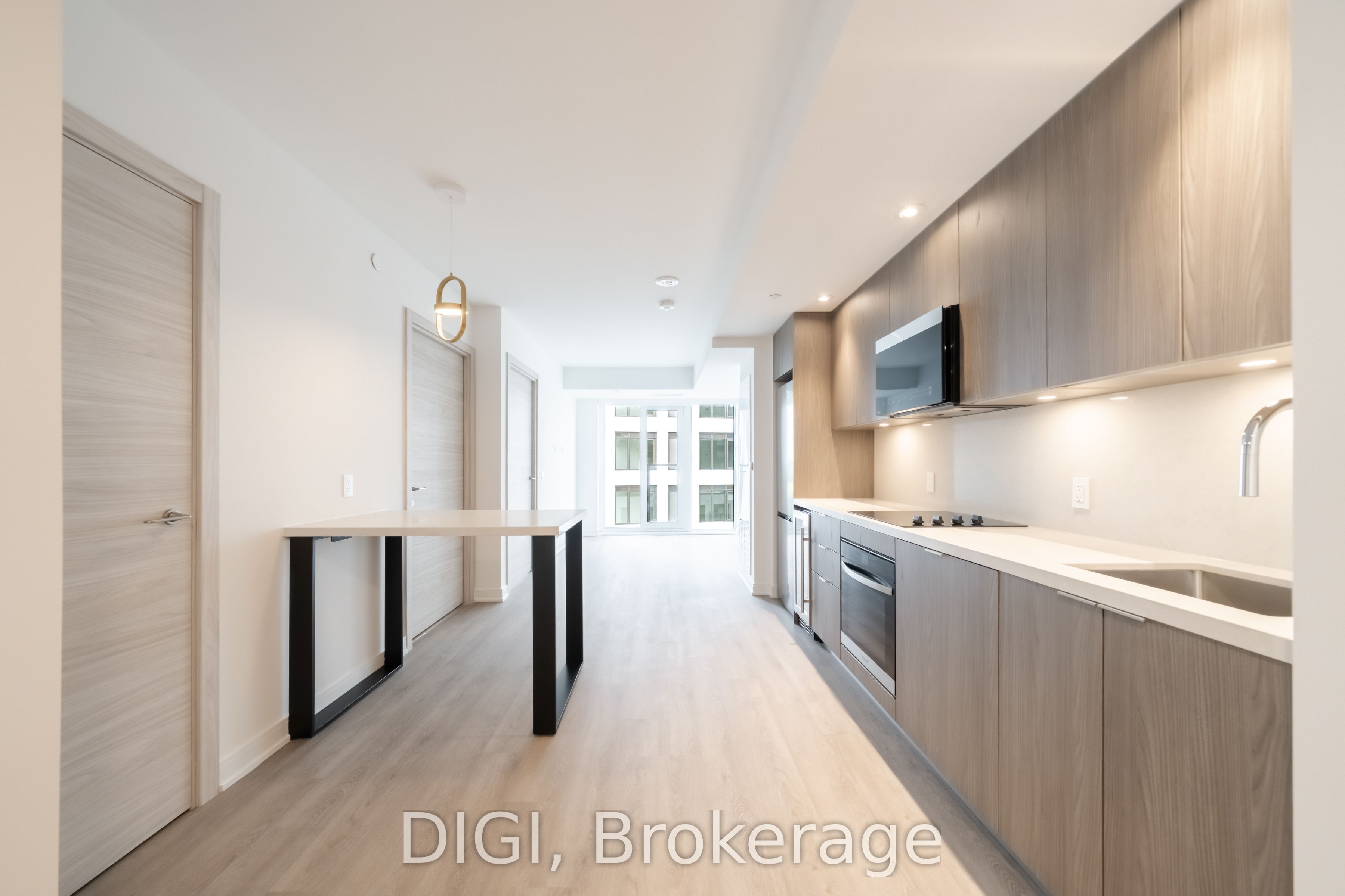 485 Perth Avenue E725, Toronto, ON M6N 0B9 photo 2