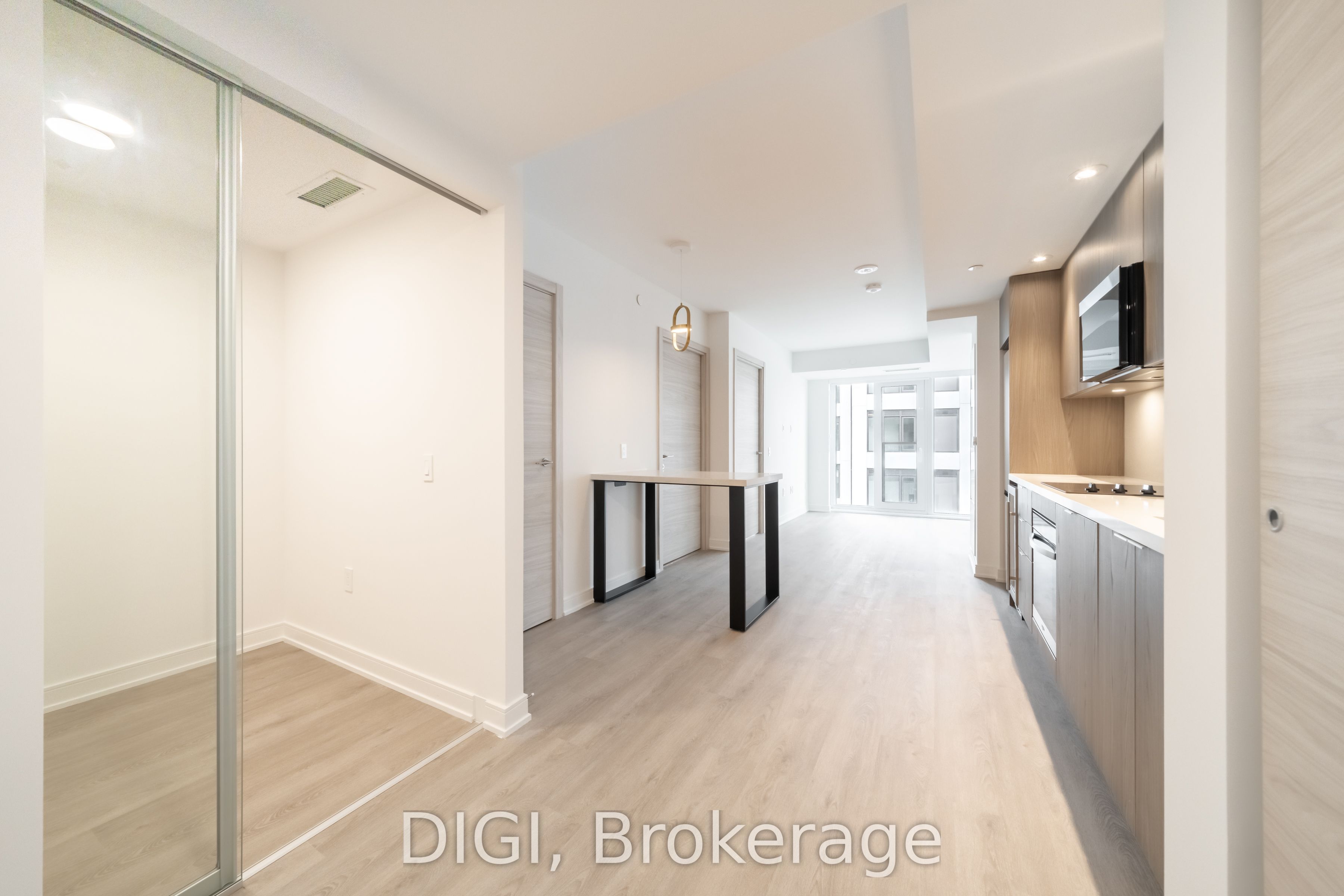 485 Perth Avenue E725, Toronto, ON M6N 0B9 photo 3