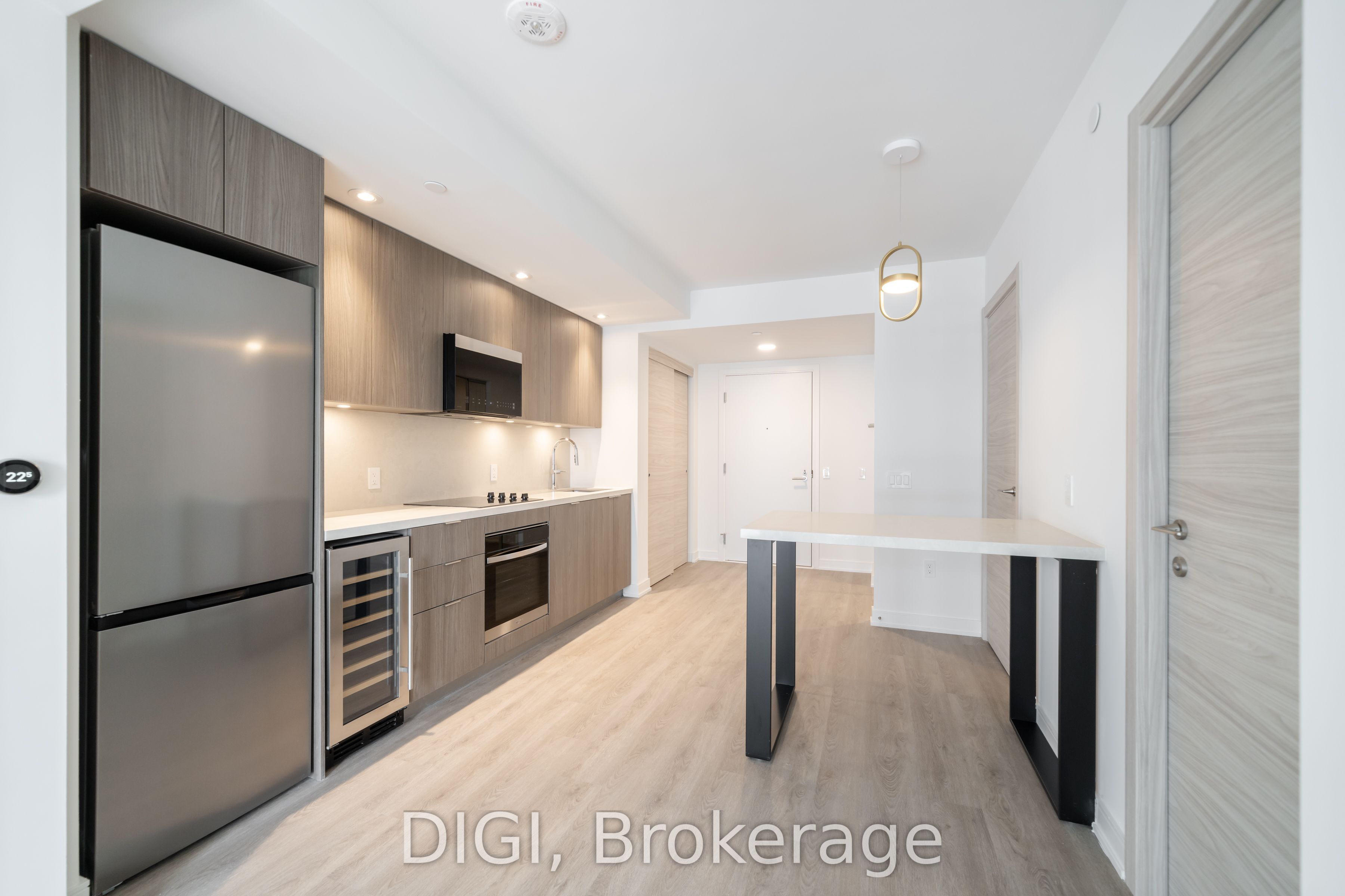 485 Perth Avenue E725, Toronto, ON M6N 0B9 photo 4