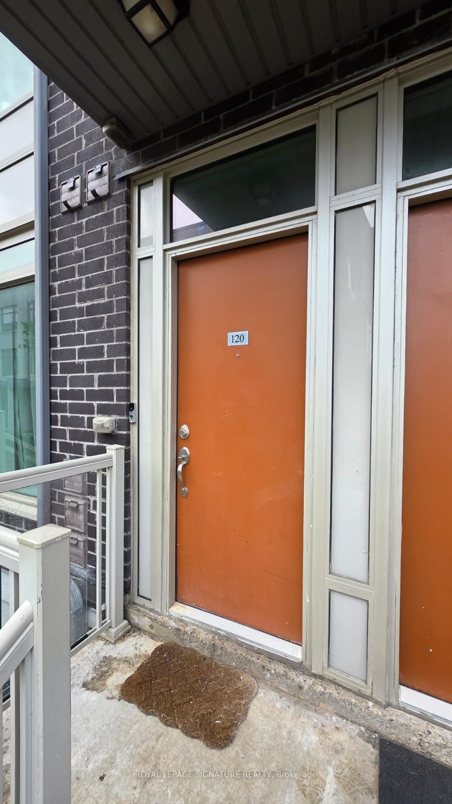 11 Applewood Lane 120, Toronto, ON M9C 0C1 photo 3