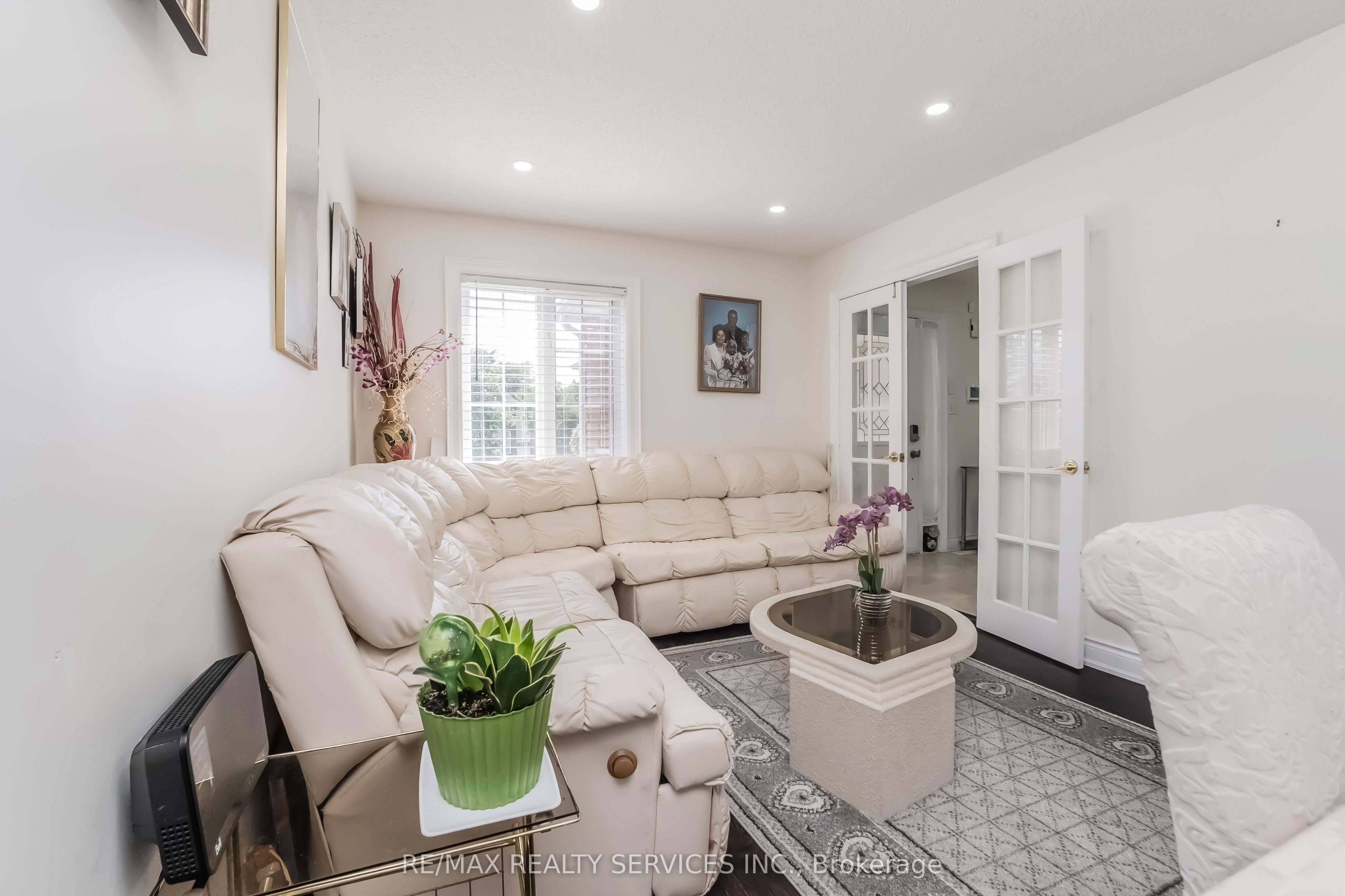 27 Colleyville Street, Brampton, ON L7A 1H7 photo 4