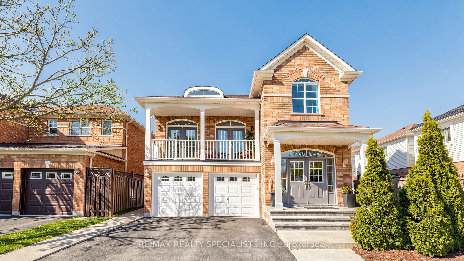 193 Queen Mary Drive, Brampton, ON L7A 1Y3 photo 2