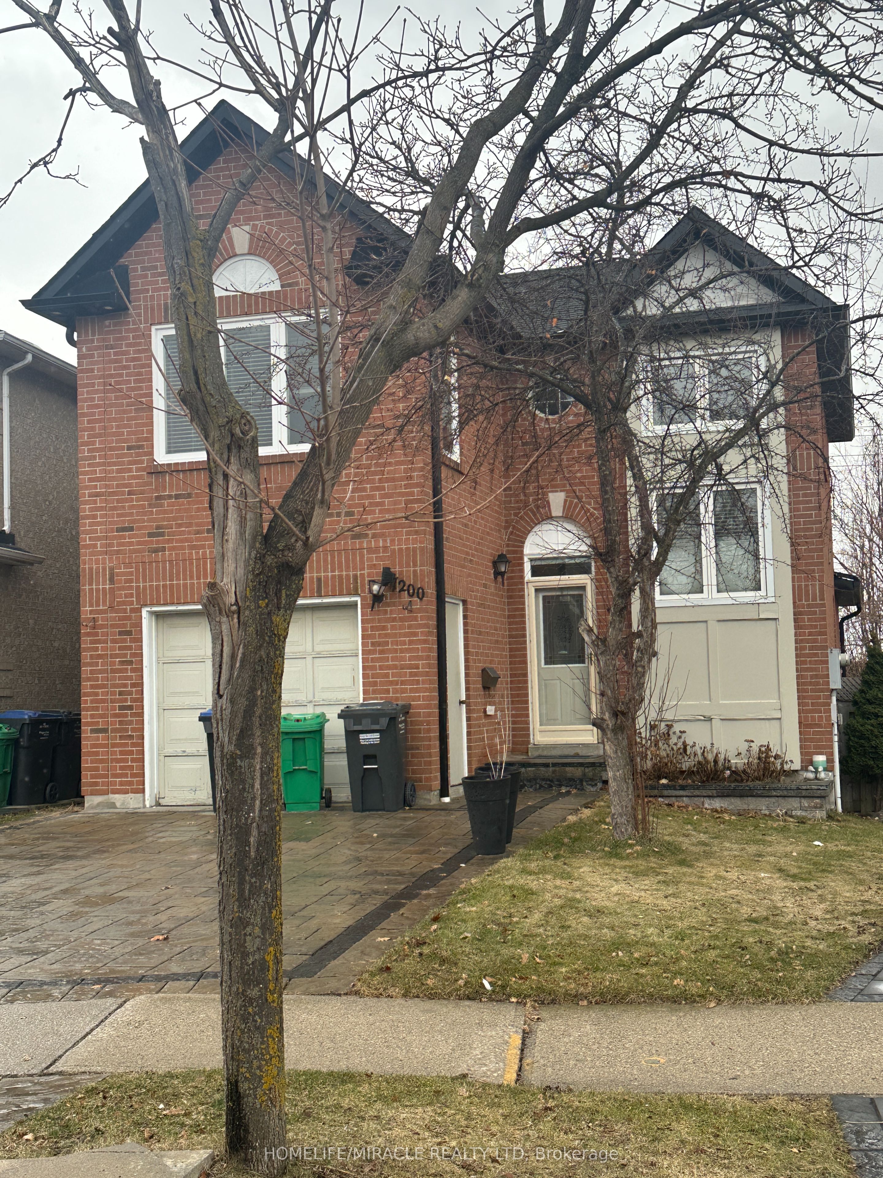 7200 Harding Crescent, Mississauga, ON L5N 6R5 photo 2