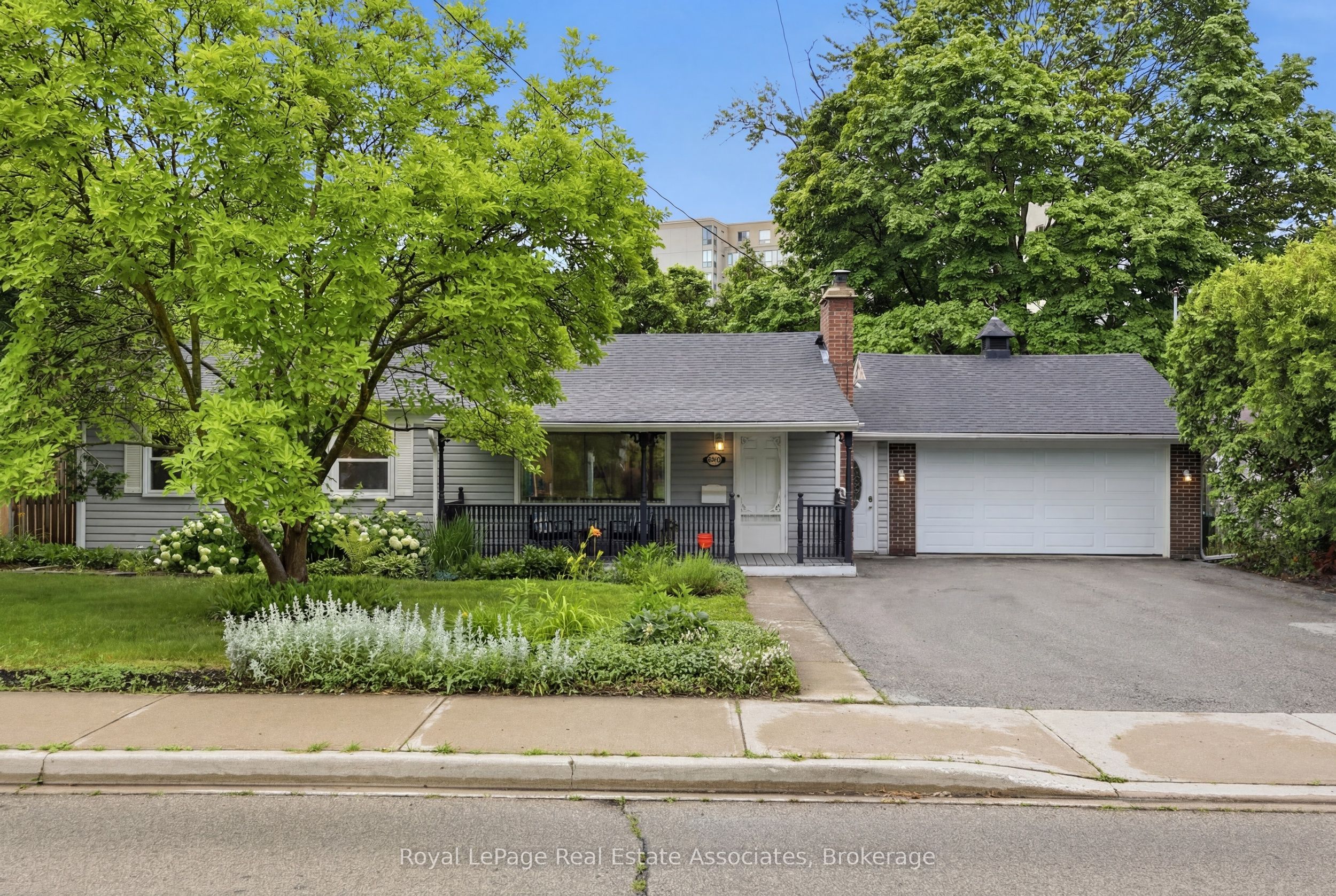 1924 Balsam Avenue, Mississauga, ON L5J 1L2 photo 3