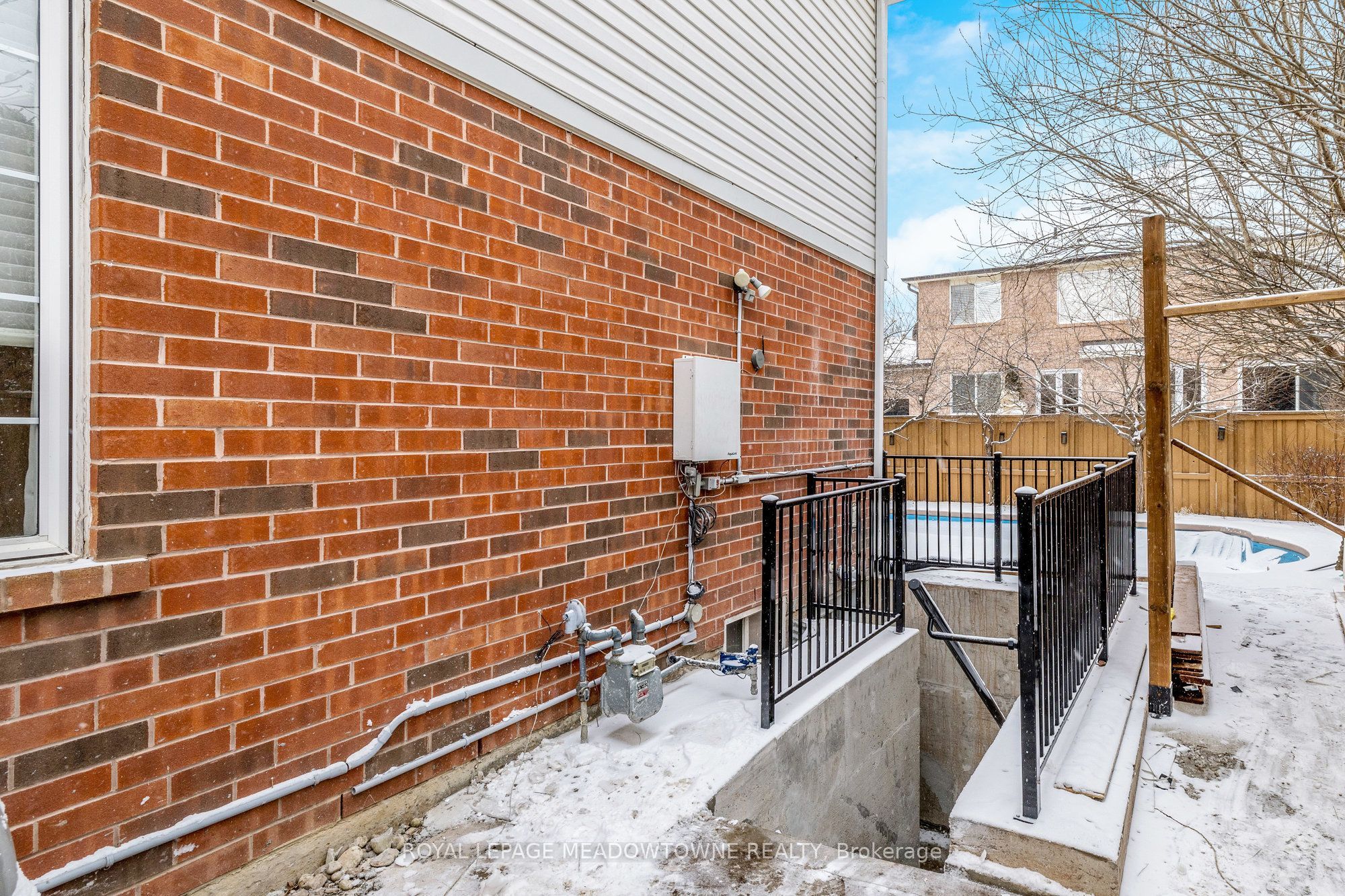 1603 Hume Way Bsmt, Milton, ON L9T 6A4 photo 3