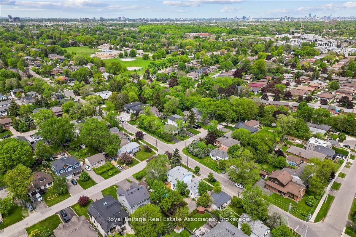 1168 Canterbury Road, Mississauga, ON L5G 4A2