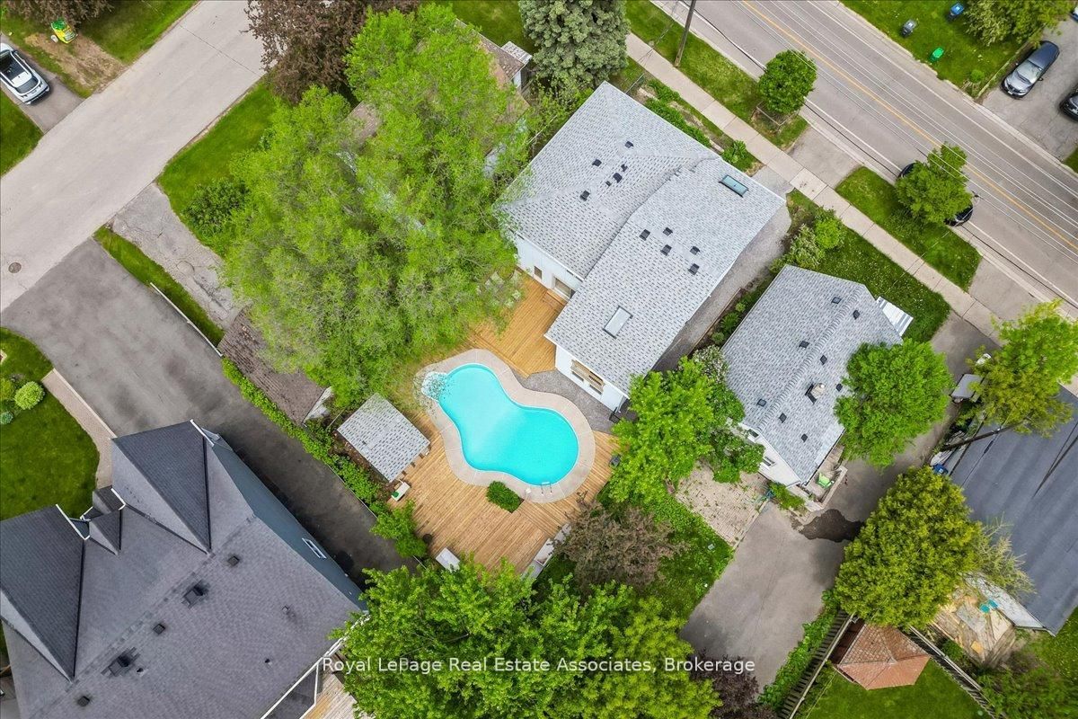 1168 Canterbury Road, Mississauga, ON L5G 4A2 photo 2