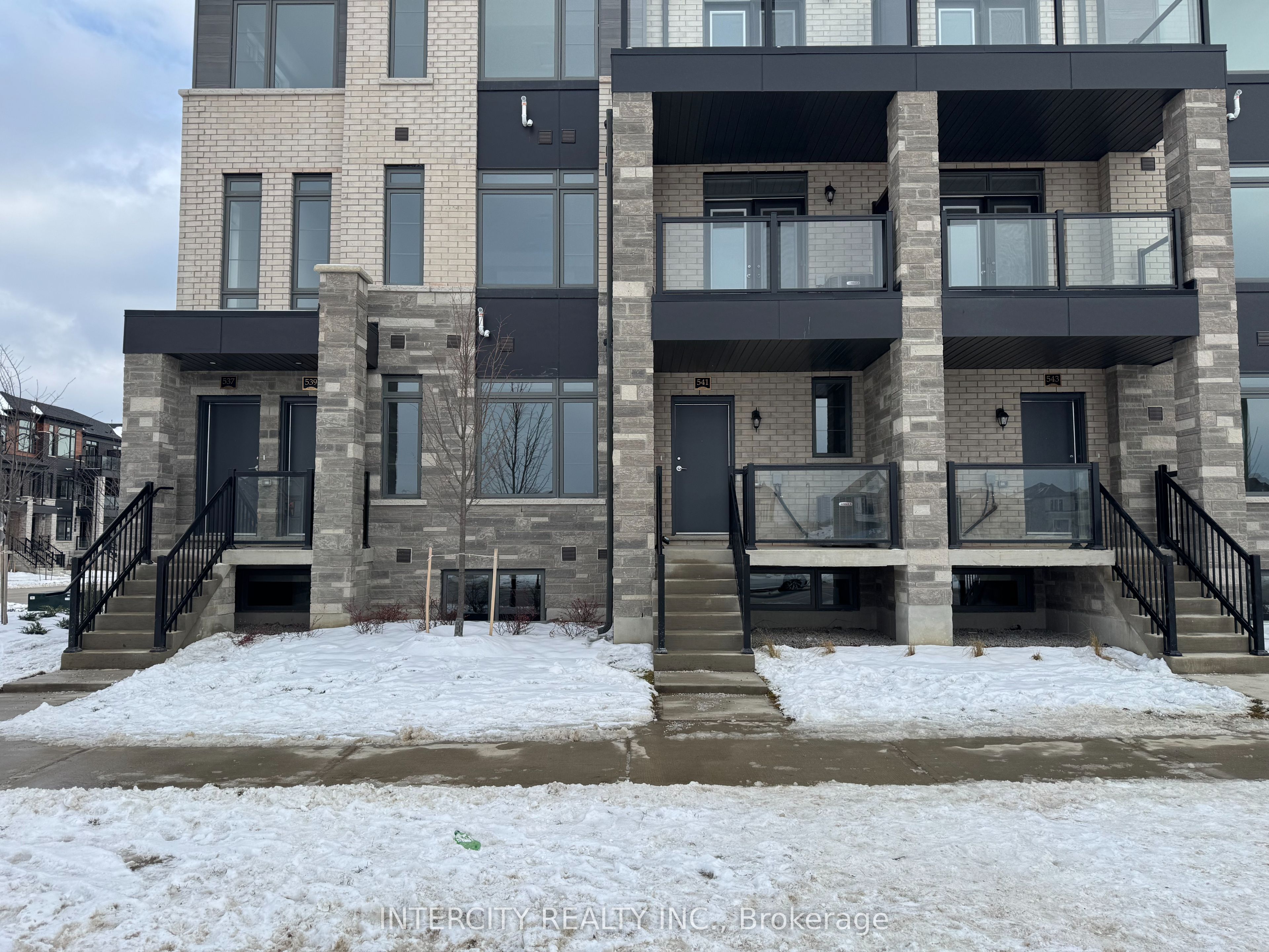 392 Tim Manley Avenue, Caledon, ON L7C 1Z9