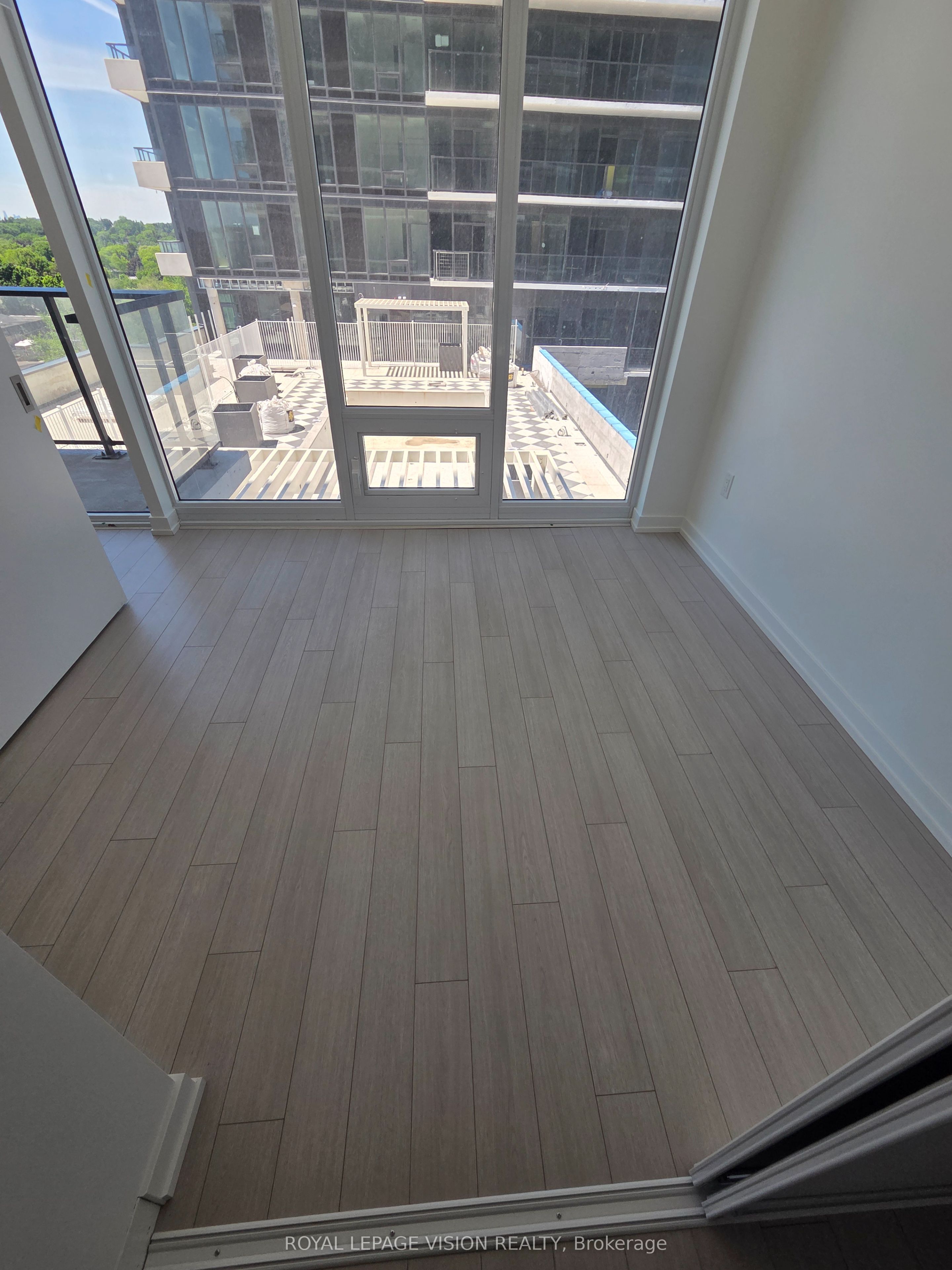4010 Eglinton Avenue W 1112, Toronto, ON M9A 0G5 photo 5