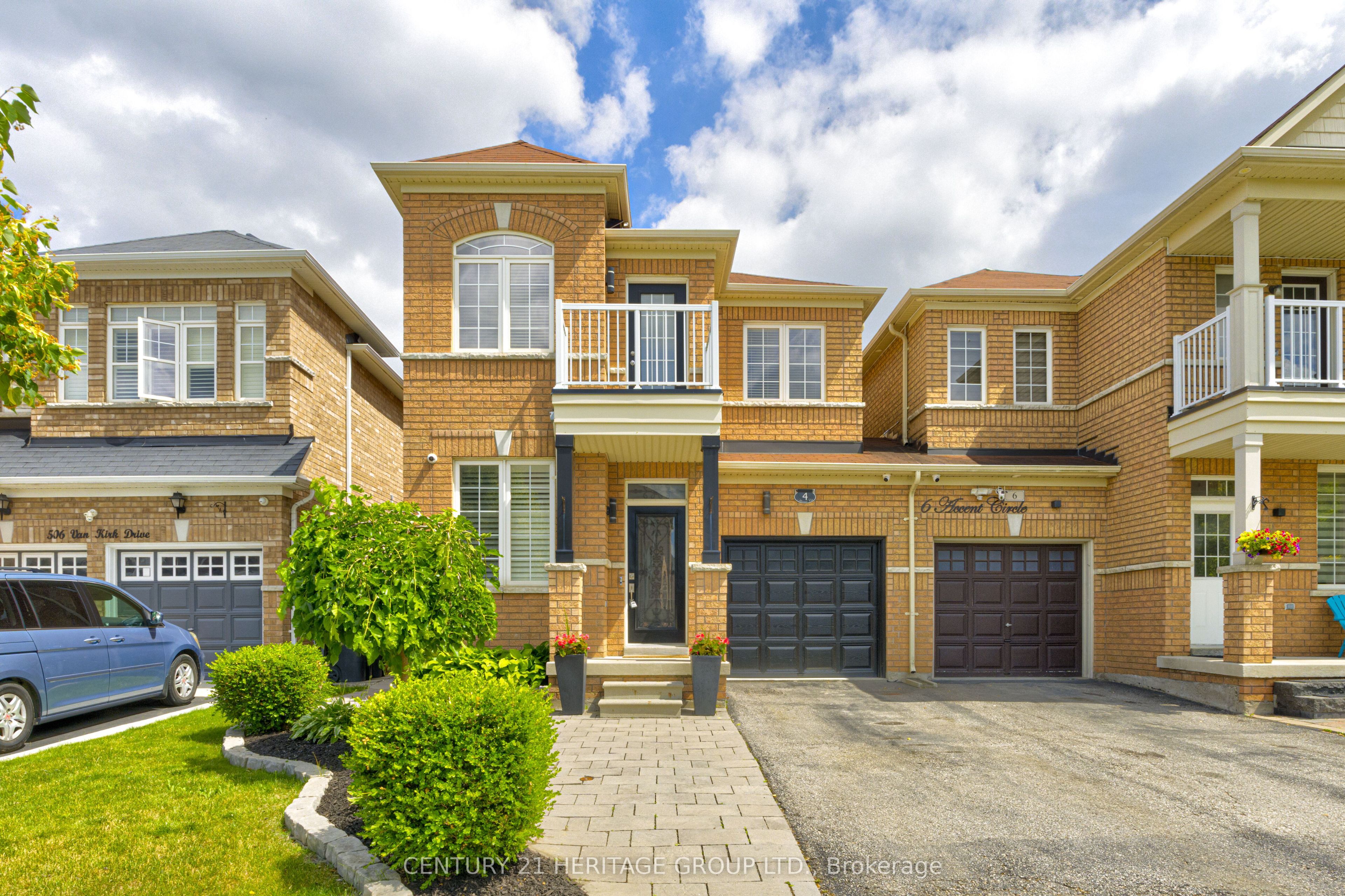 4 Accent Circle, Brampton, ON L7A 0L2 photo 2