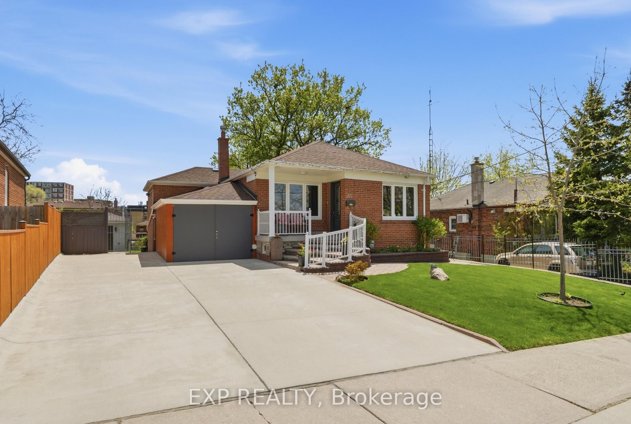 45 Flamborough Drive, Toronto, ON M6M 2R5