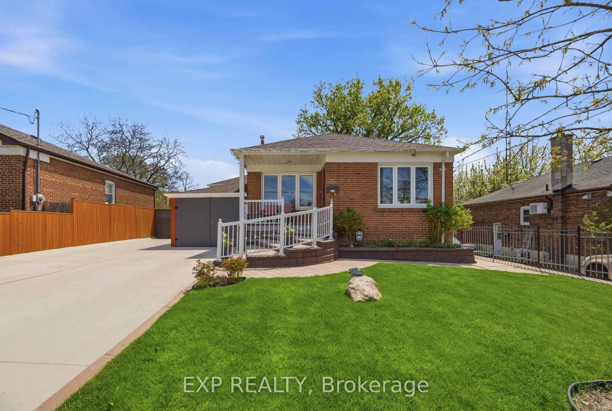 45 Flamborough Drive, Toronto, ON M6M 2R5 photo 2