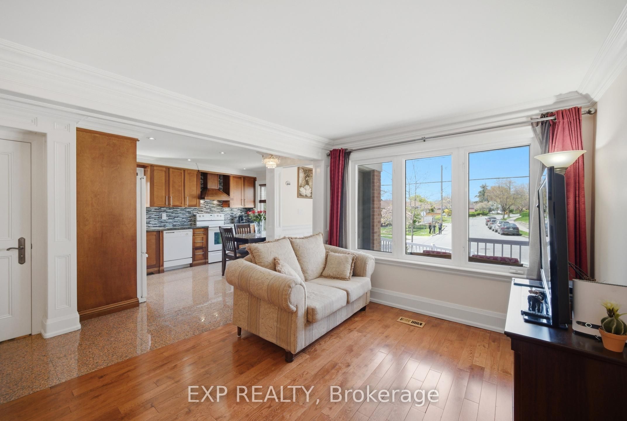 45 Flamborough Drive, Toronto, ON M6M 2R5 photo 4