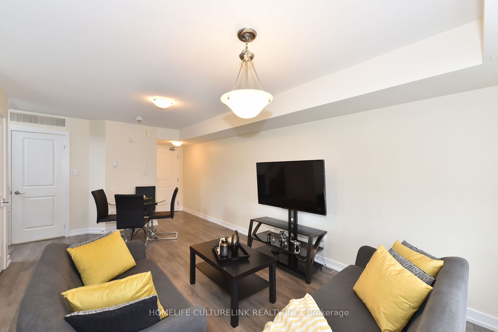 100 Parrotta Drive 89, Toronto, ON M9M 0B5 photo 5