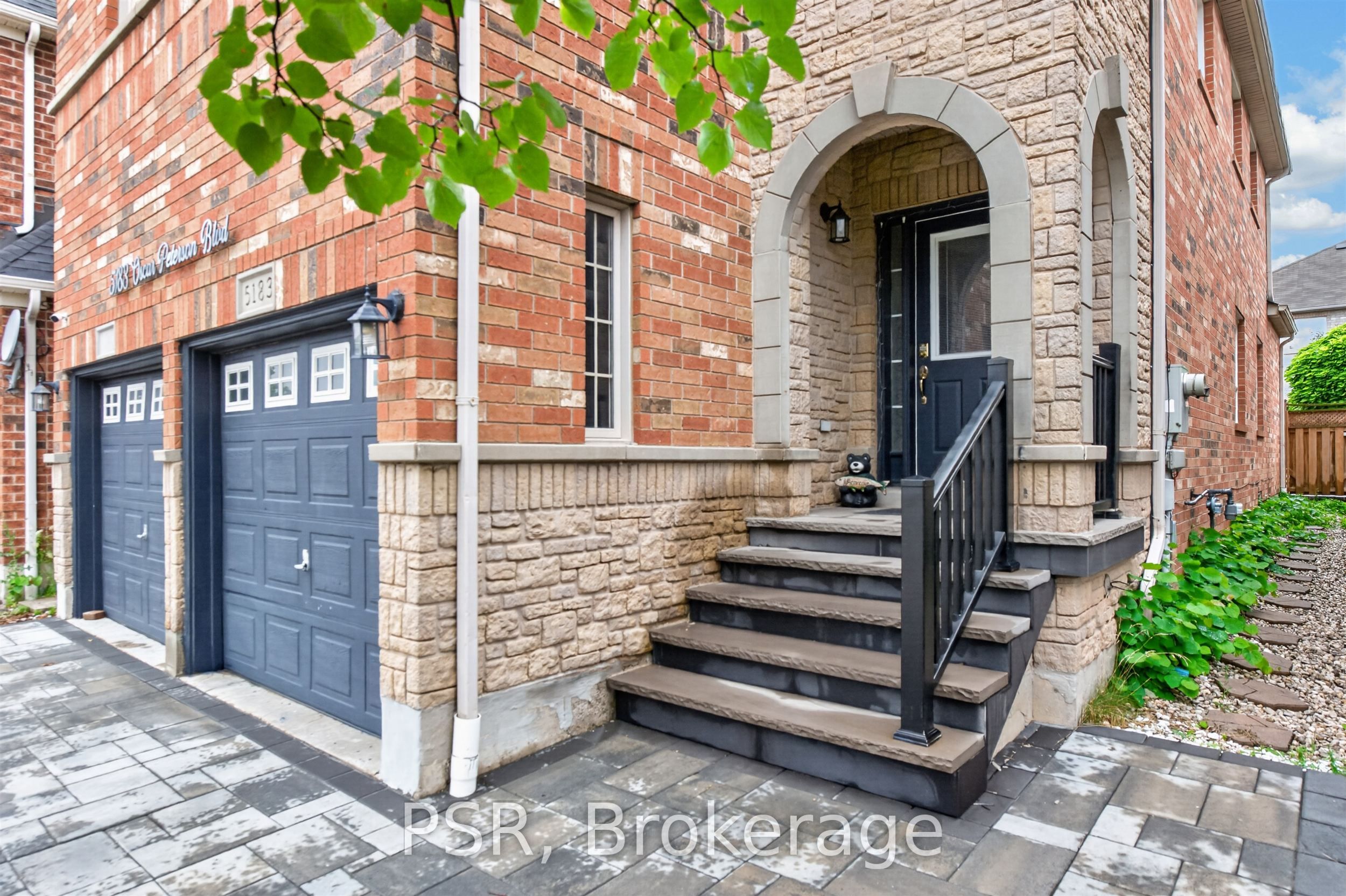 5183 Oscar Peterson Boulevard, Mississauga, ON L5M 7W5 photo 4