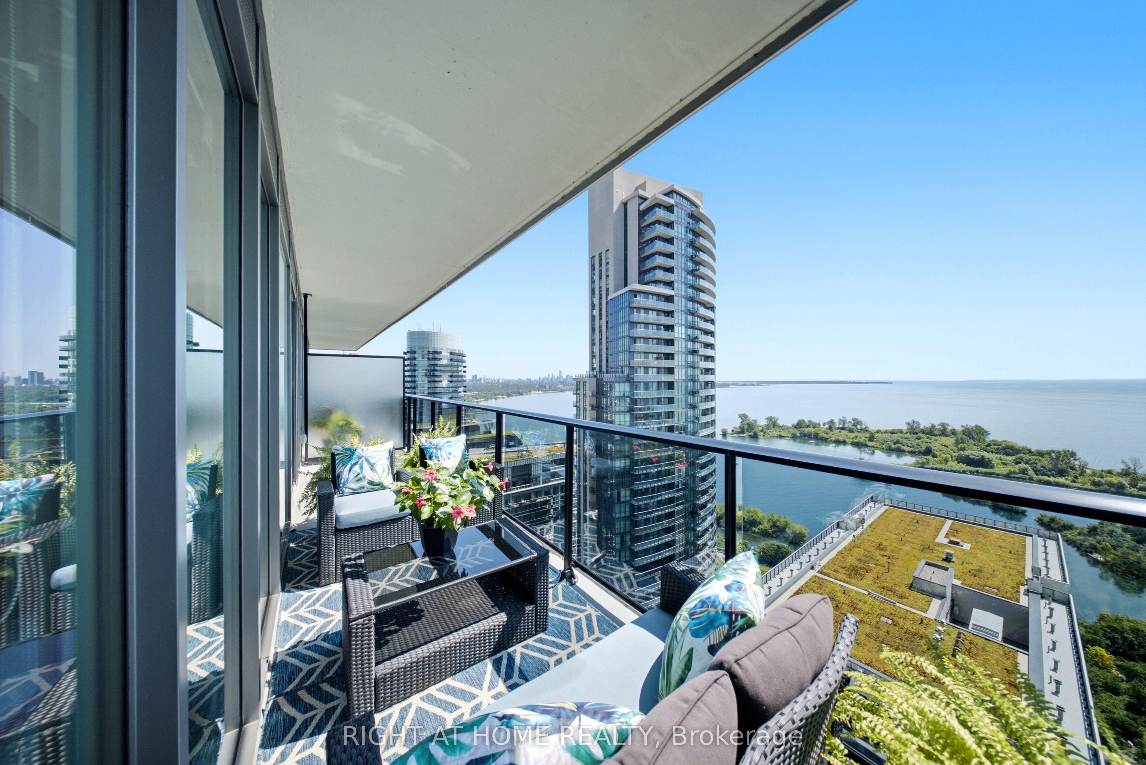 70 Annie Craig Drive 2605, Toronto, ON M8V 0G2 photo 2