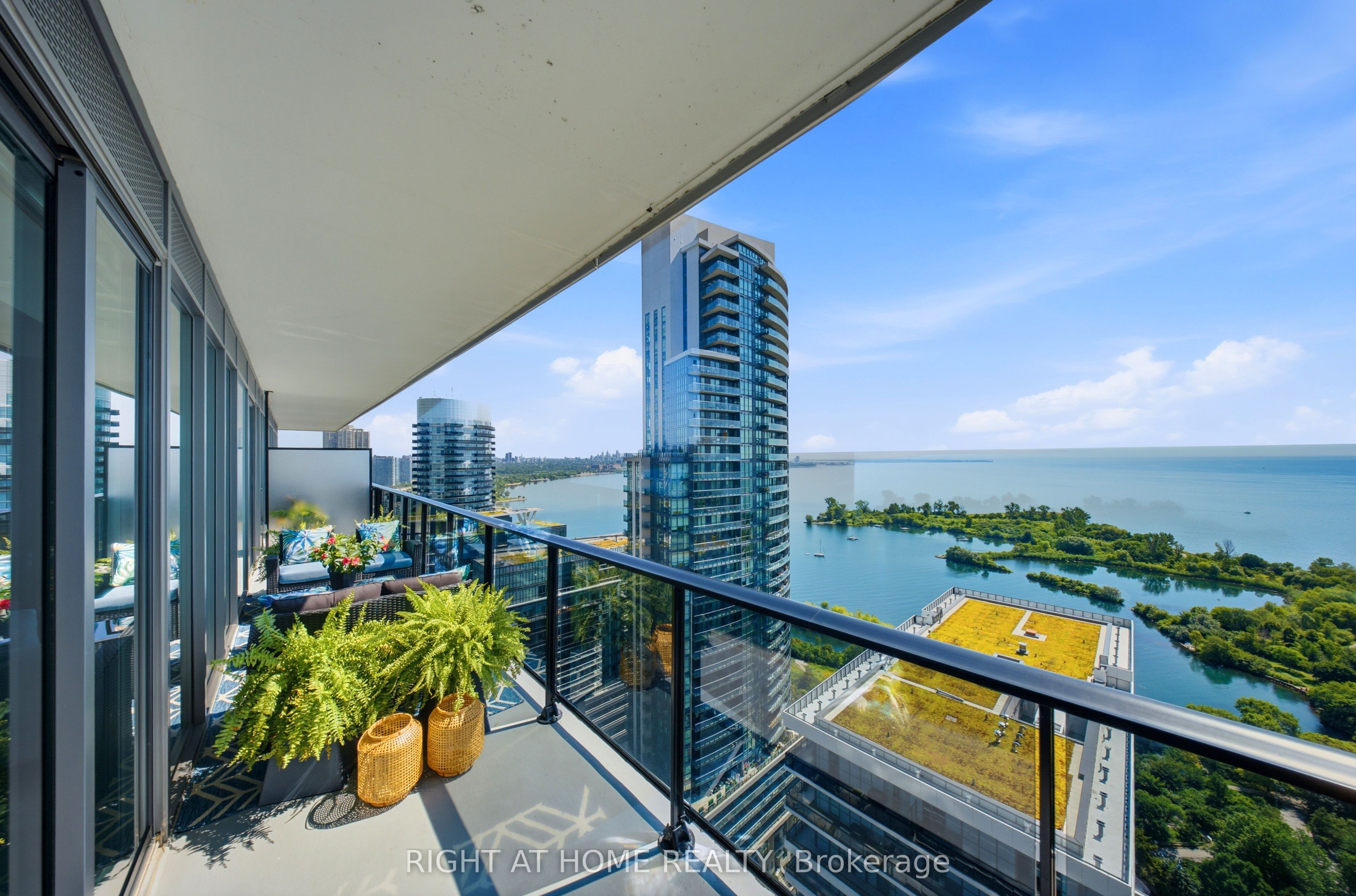 70 Annie Craig Drive 2605, Toronto, ON M8V 0G2 photo 3